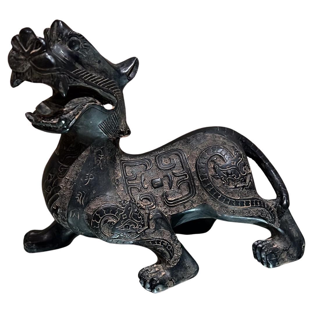 Art asiatique Pixiu sculpture de table avec dragon chinois en vente