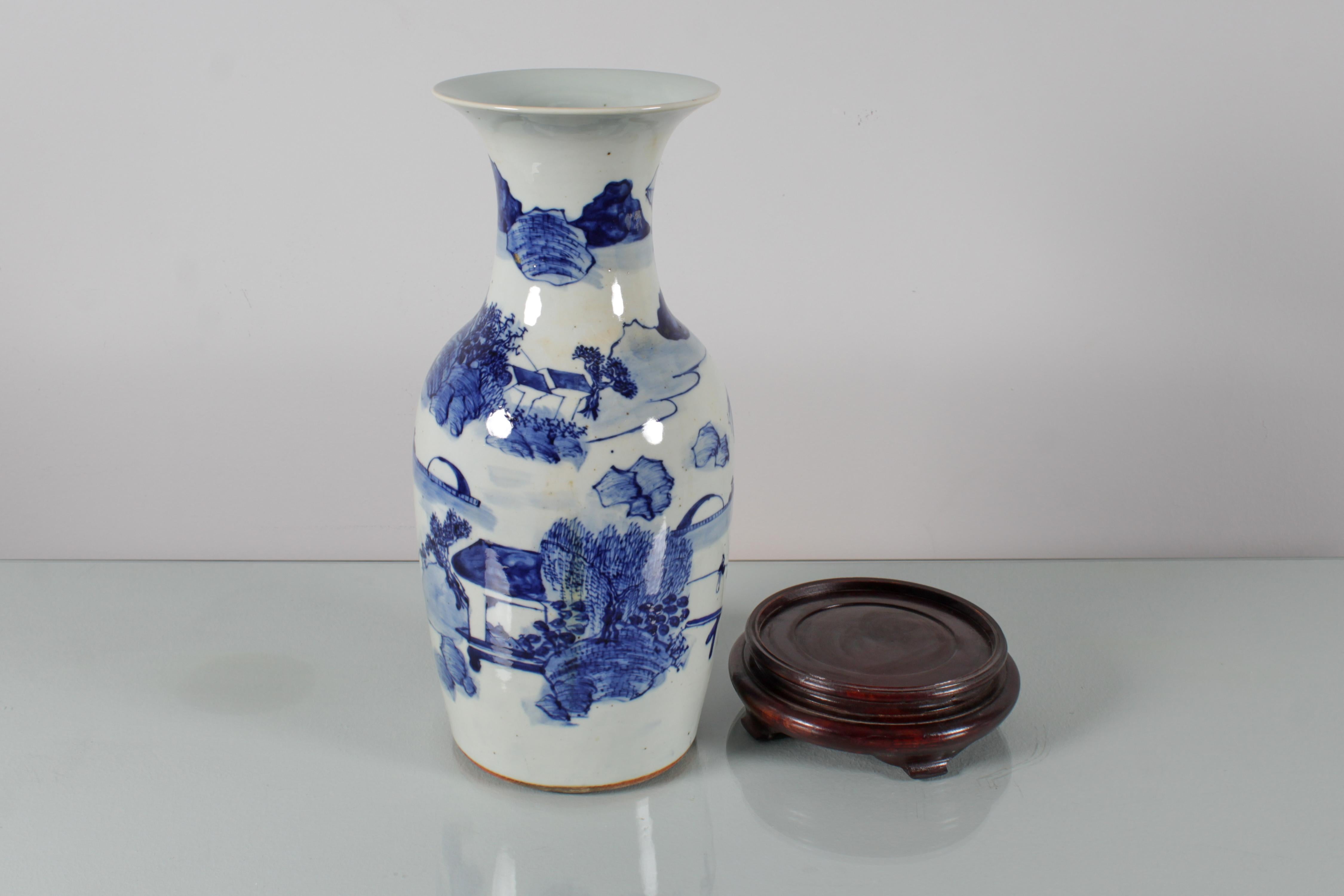 Asian Art Qing Dynasty (presum.) Blue and White Porcelain Vase XIX° sec. China For Sale 2