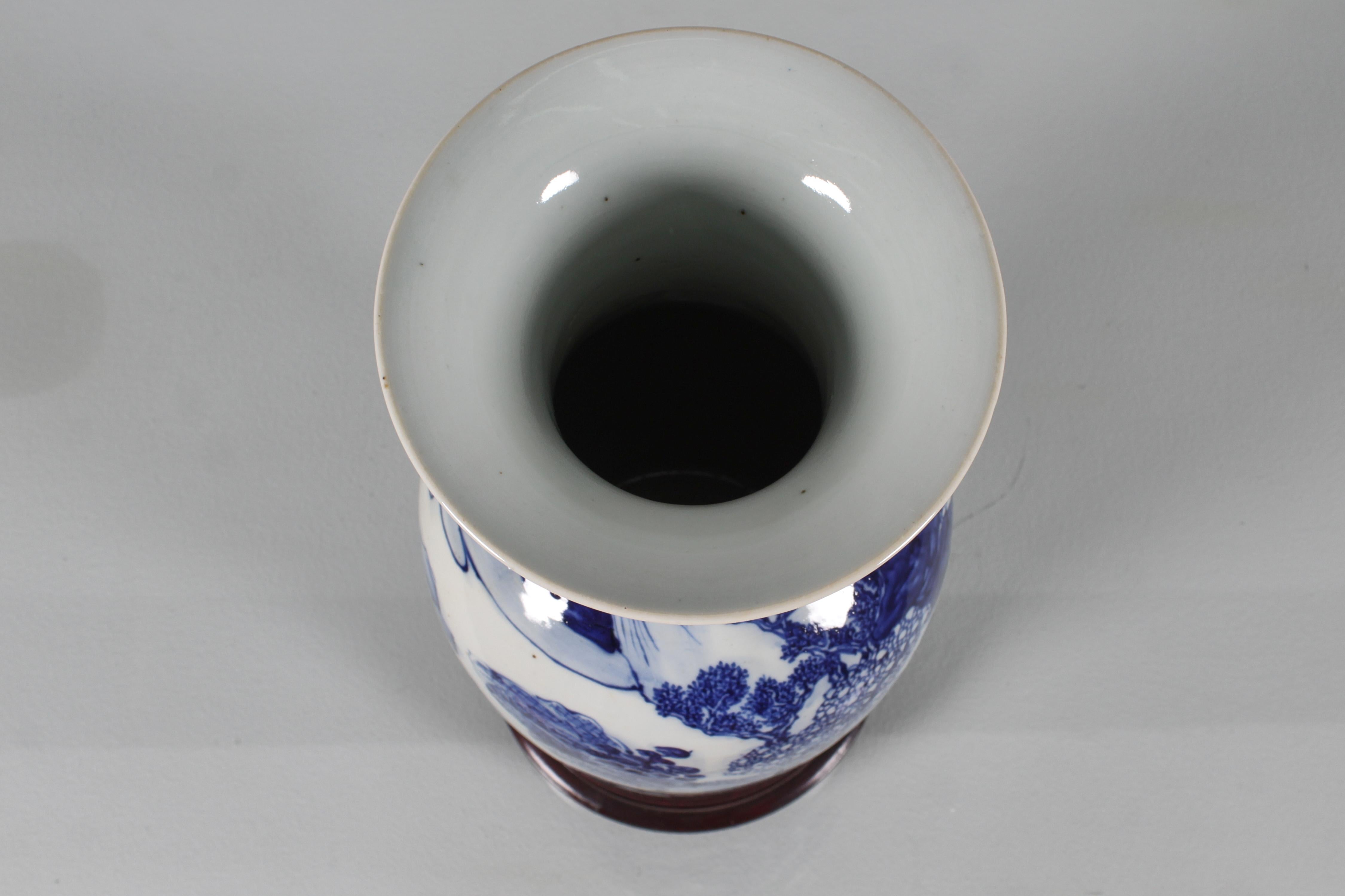 Asian Art Qing Dynasty (presum.) Blue and White Porcelain Vase XIX° sec. China For Sale 3