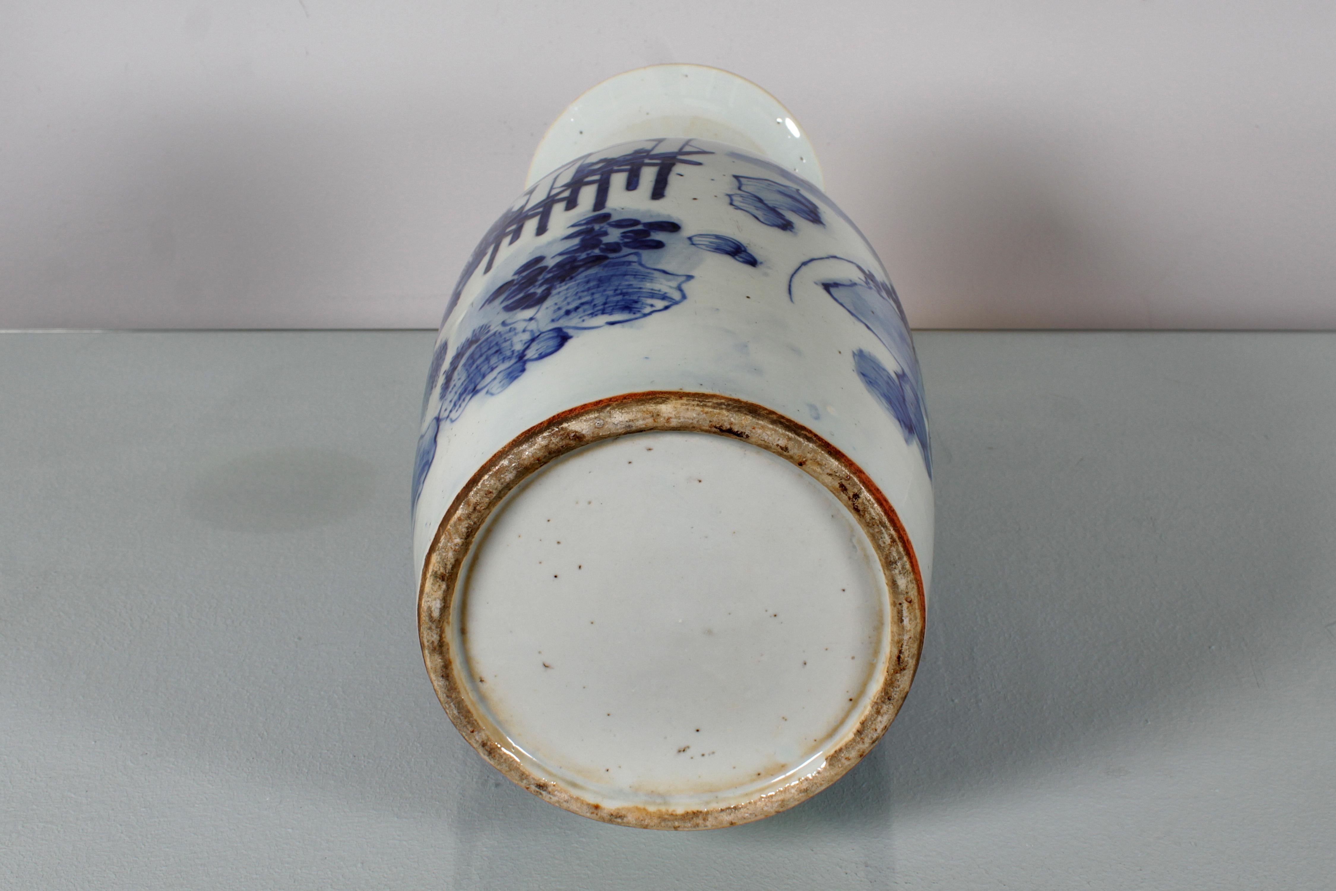 Asian Art Qing Dynasty (presum.) Blue and White Porcelain Vase XIX° sec. China For Sale 6