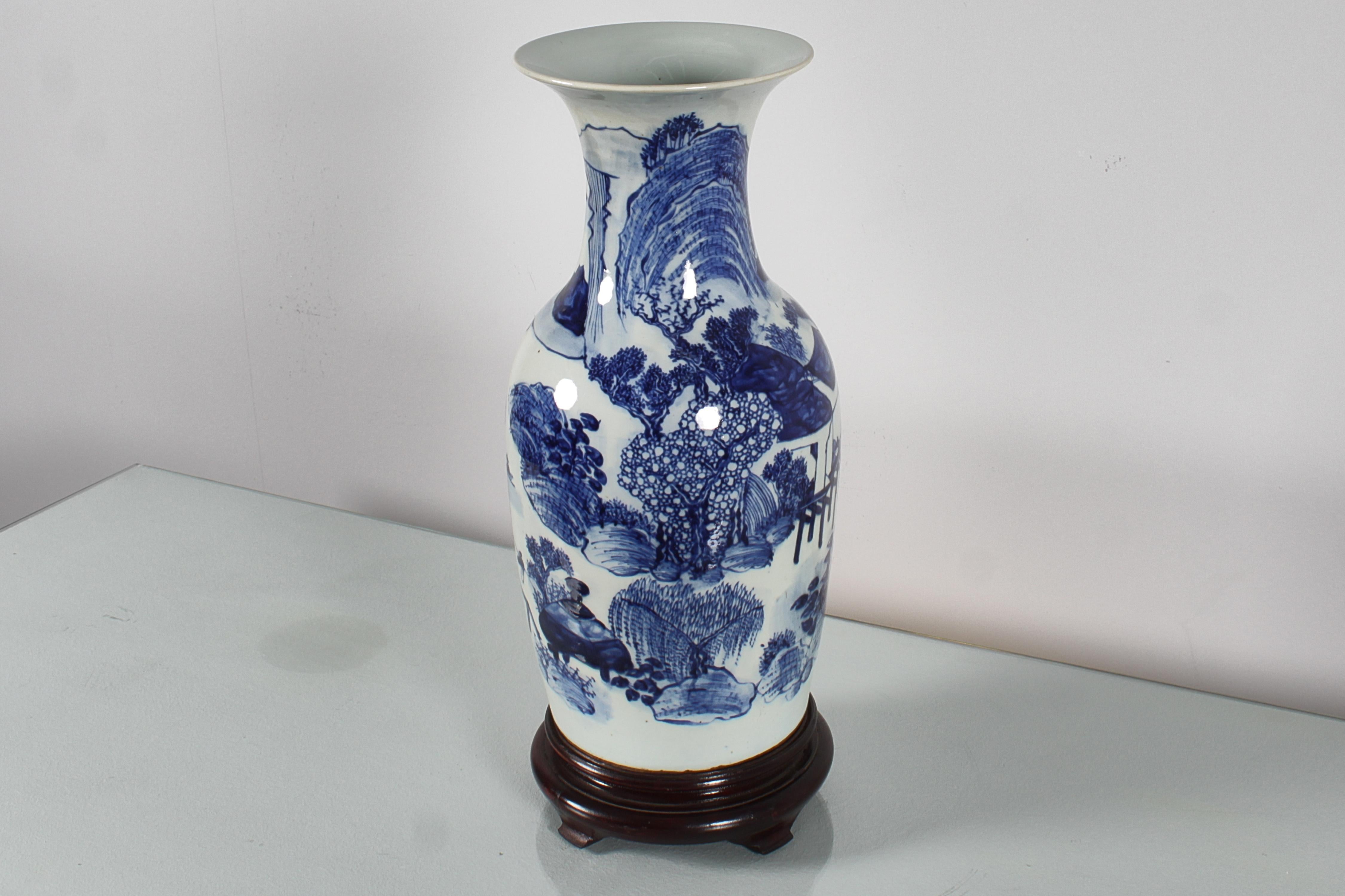 Asian Art Qing Dynasty (presum.) Blue and White Porcelain Vase XIX° sec. China For Sale 1