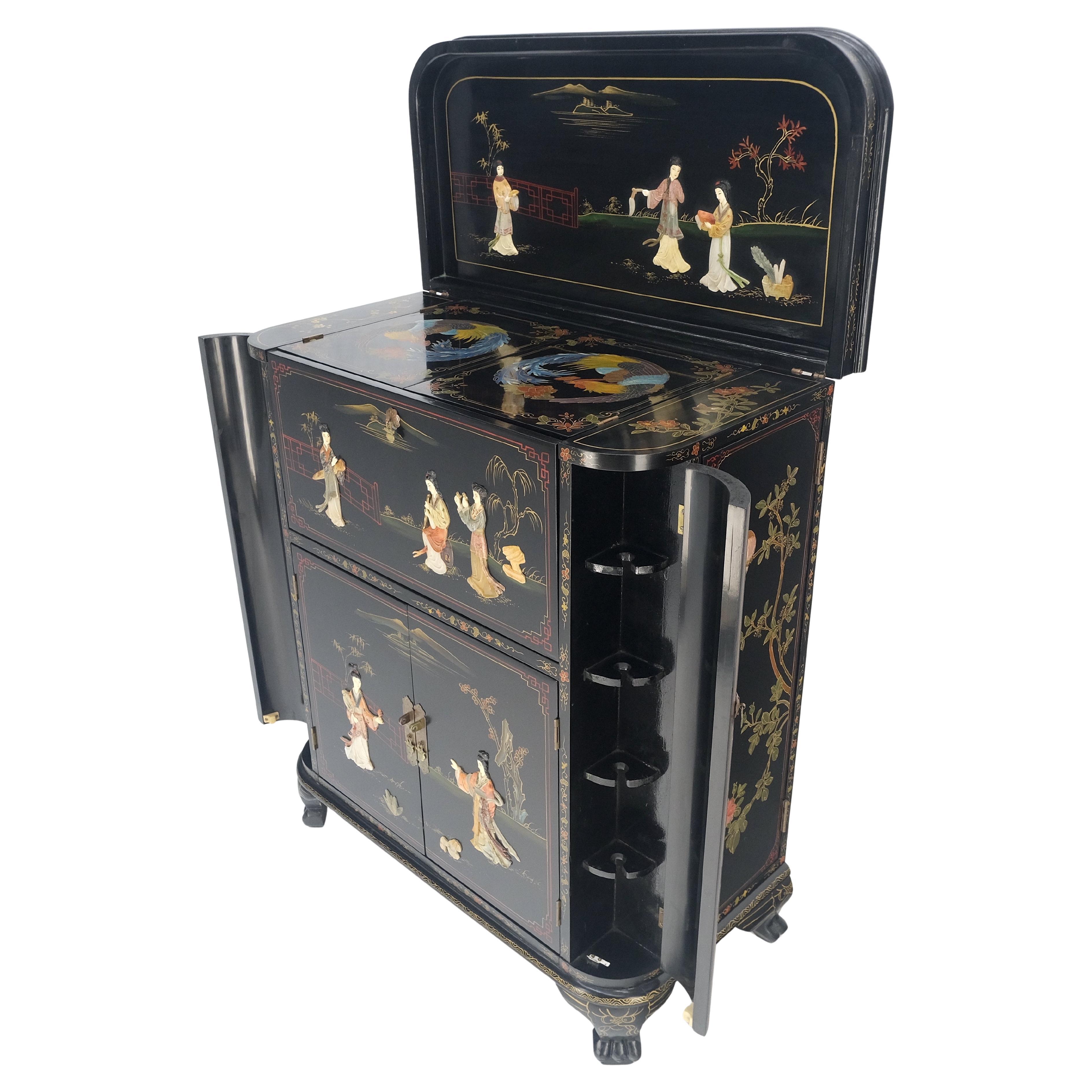 Asian Black Lacquer Mother of Pearl Figurines Decorated Multi Compartment Bar