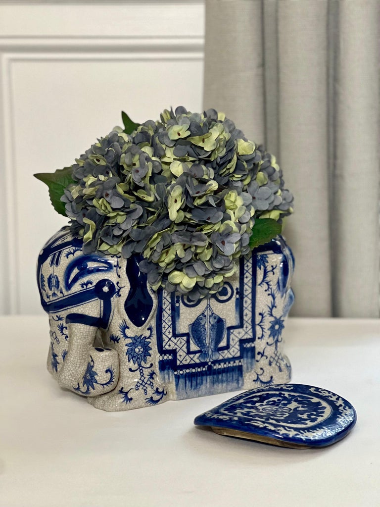 Boîte Décorative Éléphant En Céramique Noire - Vintage