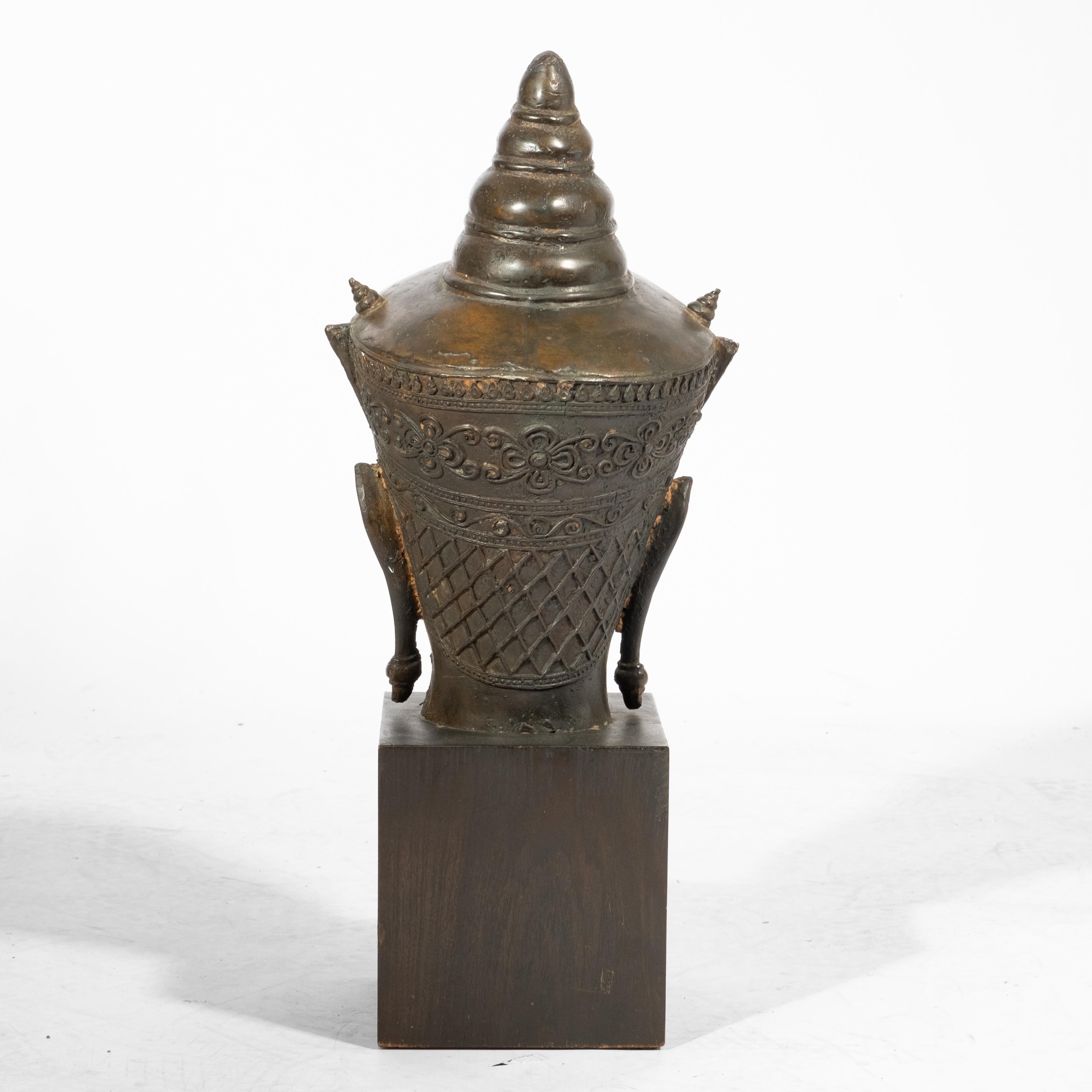 Tête de Bouddha asiatique en bronze Bon état - En vente à Hudson, NY