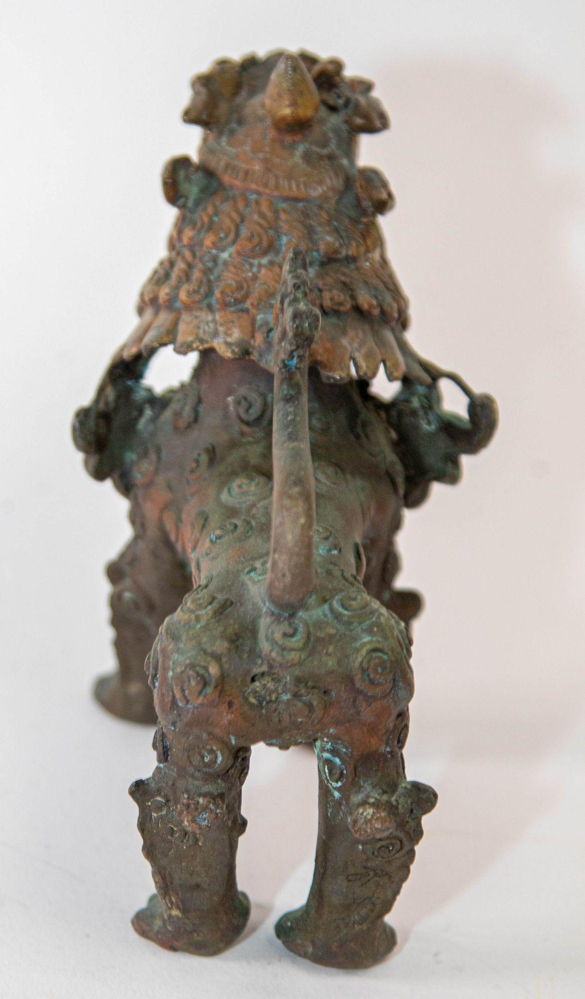Asian Bronze Guardian Lion Sculpture, Nepal, 19th century For Sale 2