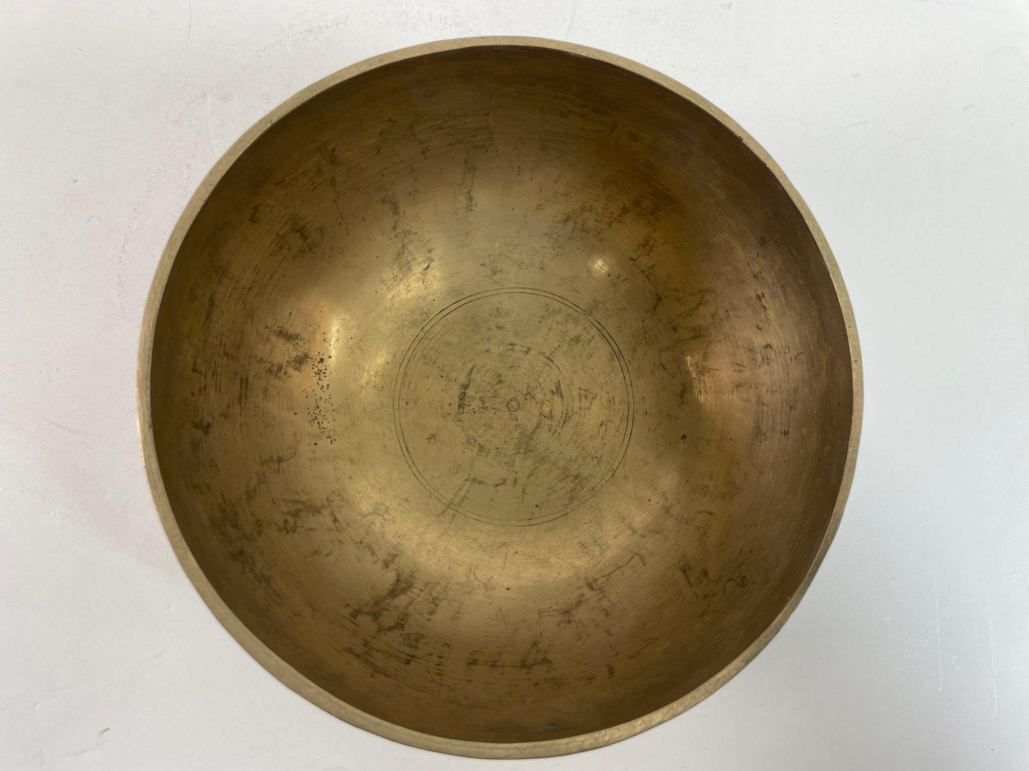 Asian Bronze Singing Hammered Bowl 1950s For Sale 3