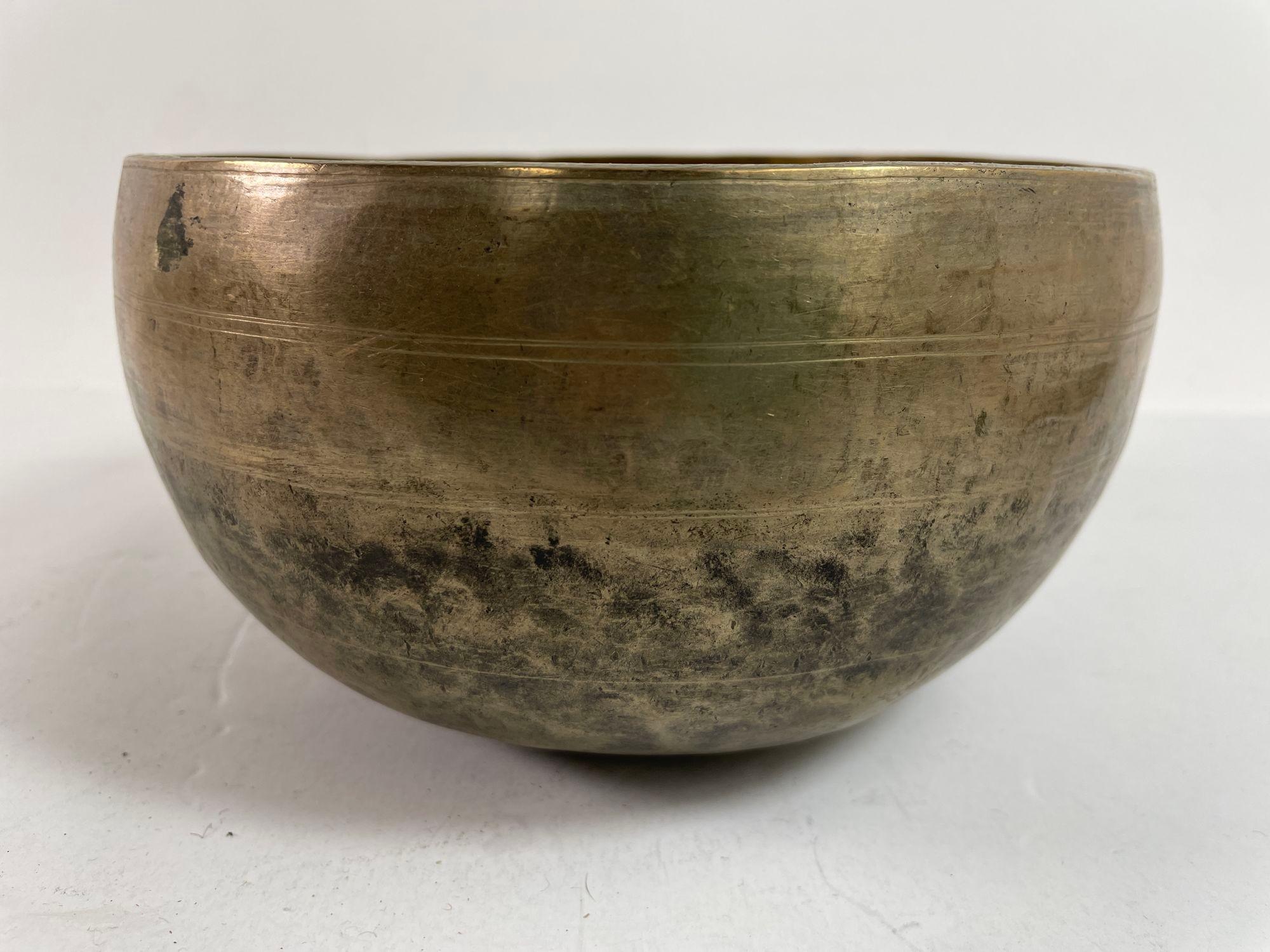 20th Century Asian Bronze Singing Hammered Bowl 1950s For Sale
