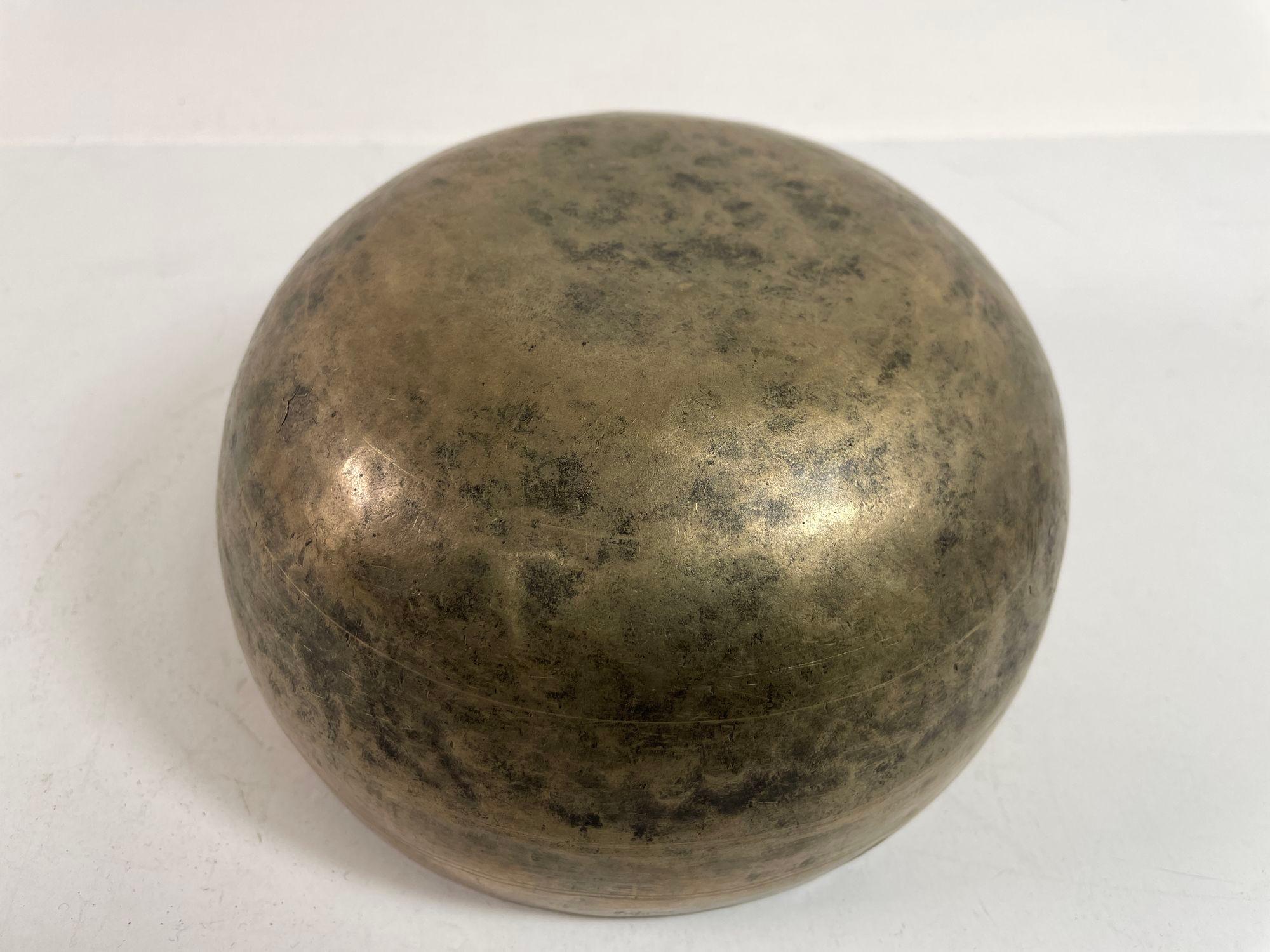 Asian Bronze Singing Hammered Bowl 1950s For Sale 1