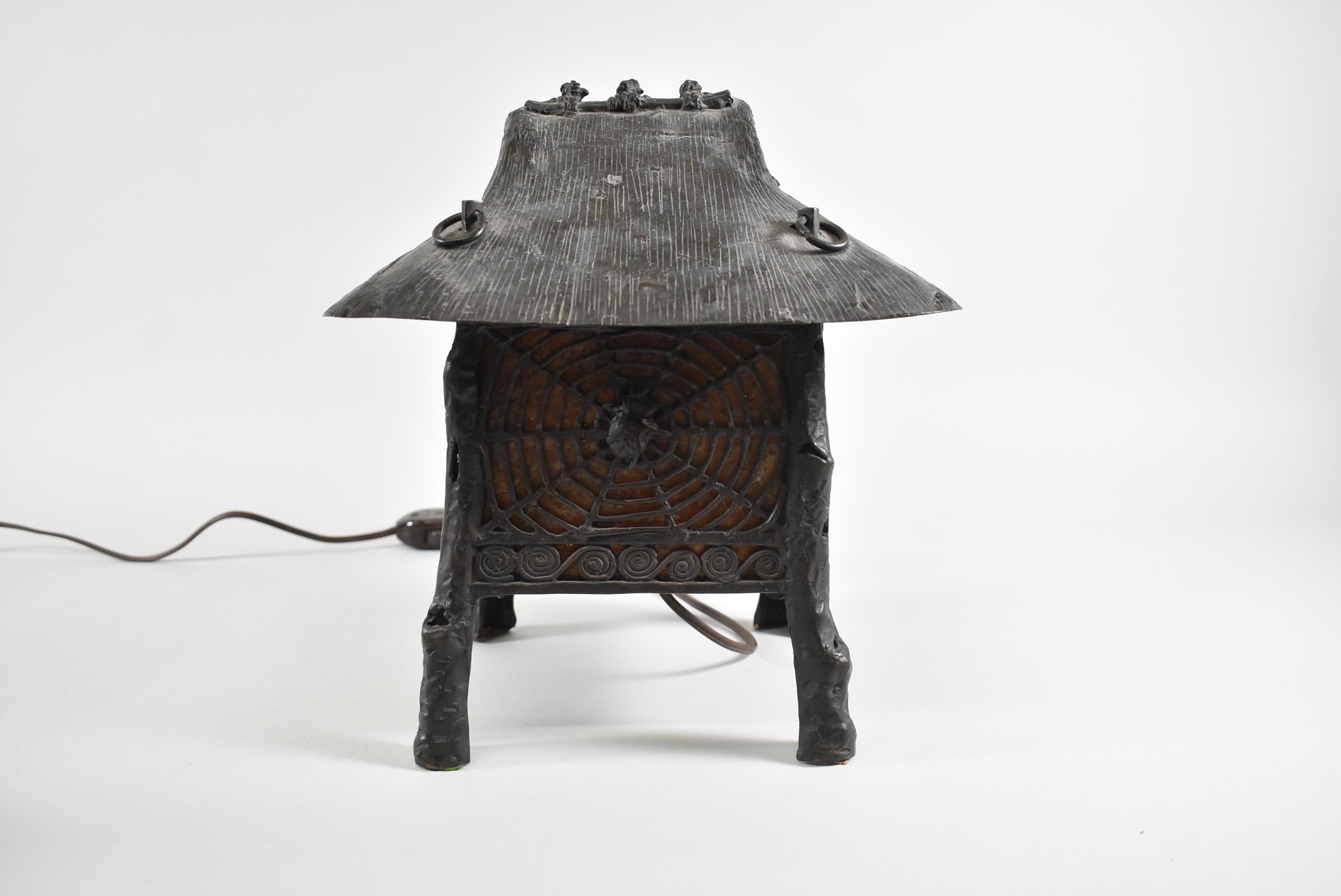 Asian Bronze Spider Web Lamp In Good Condition For Sale In Toledo, OH