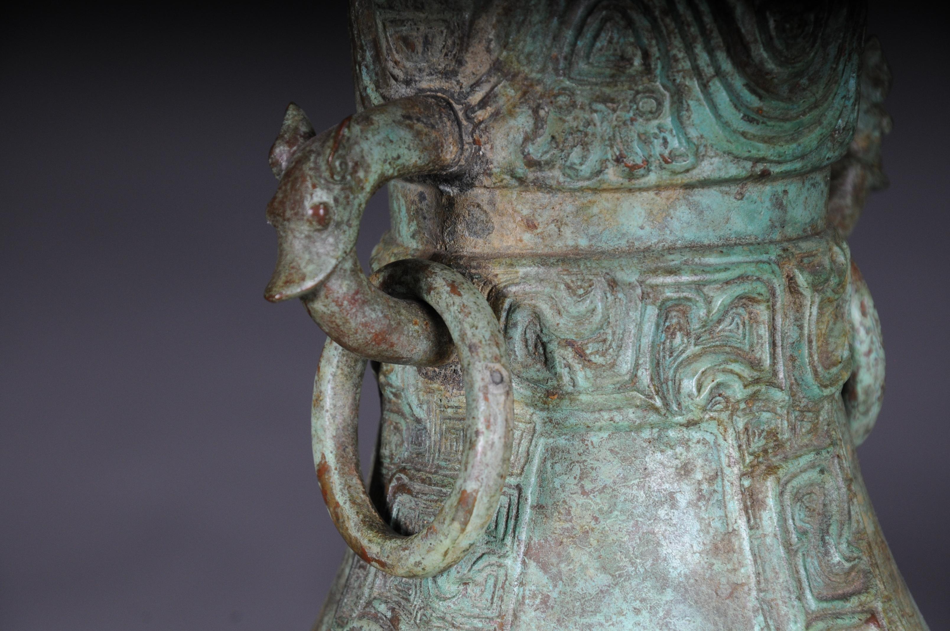 Asian Bronze Table Lamp with Pagoda Lampshade, Asian Art, 20th Century 5