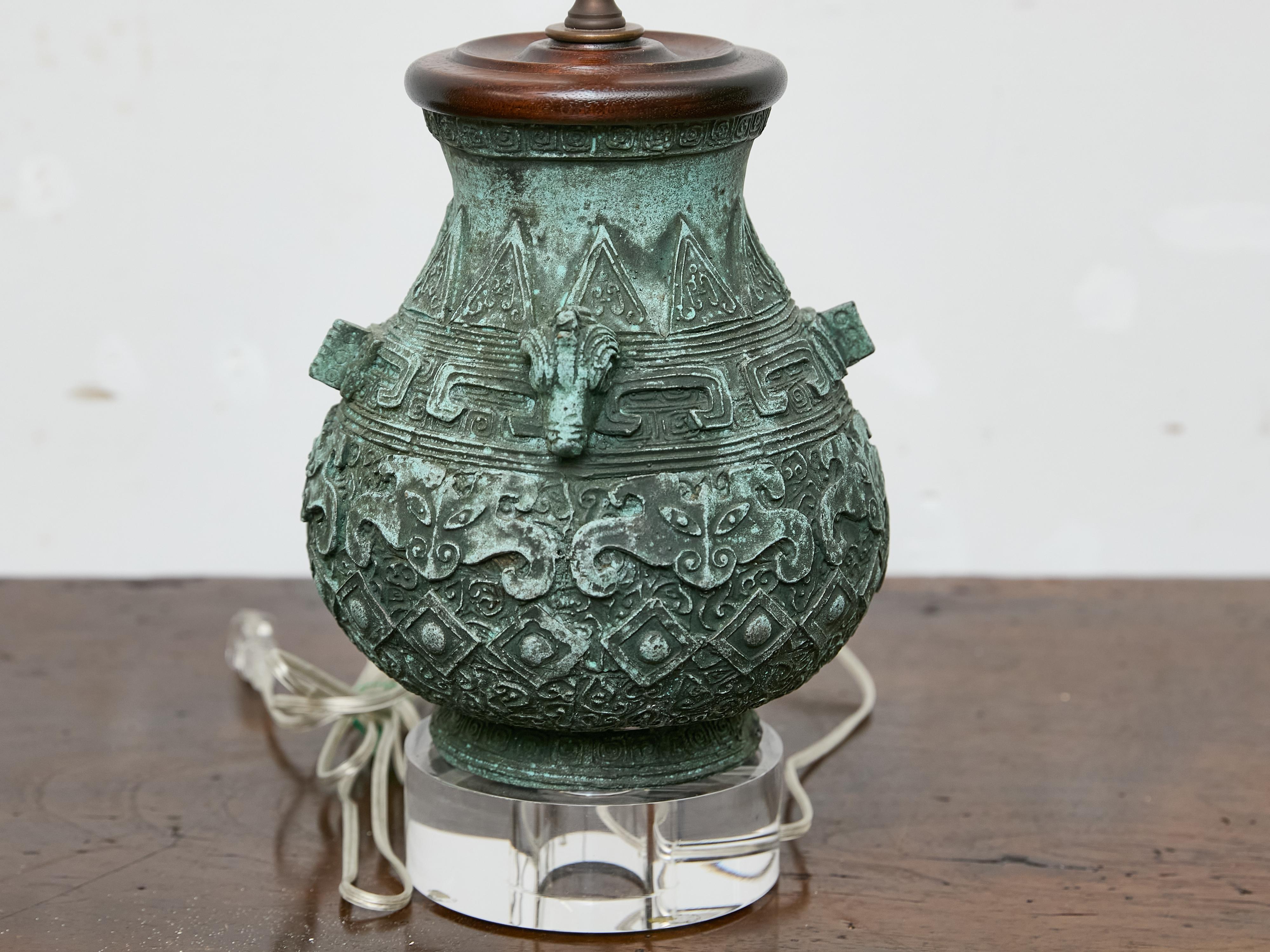 Asian Bronze Vessel Table Lamp with Verdigris Patina on Lucite Base, circa 1900 For Sale 1