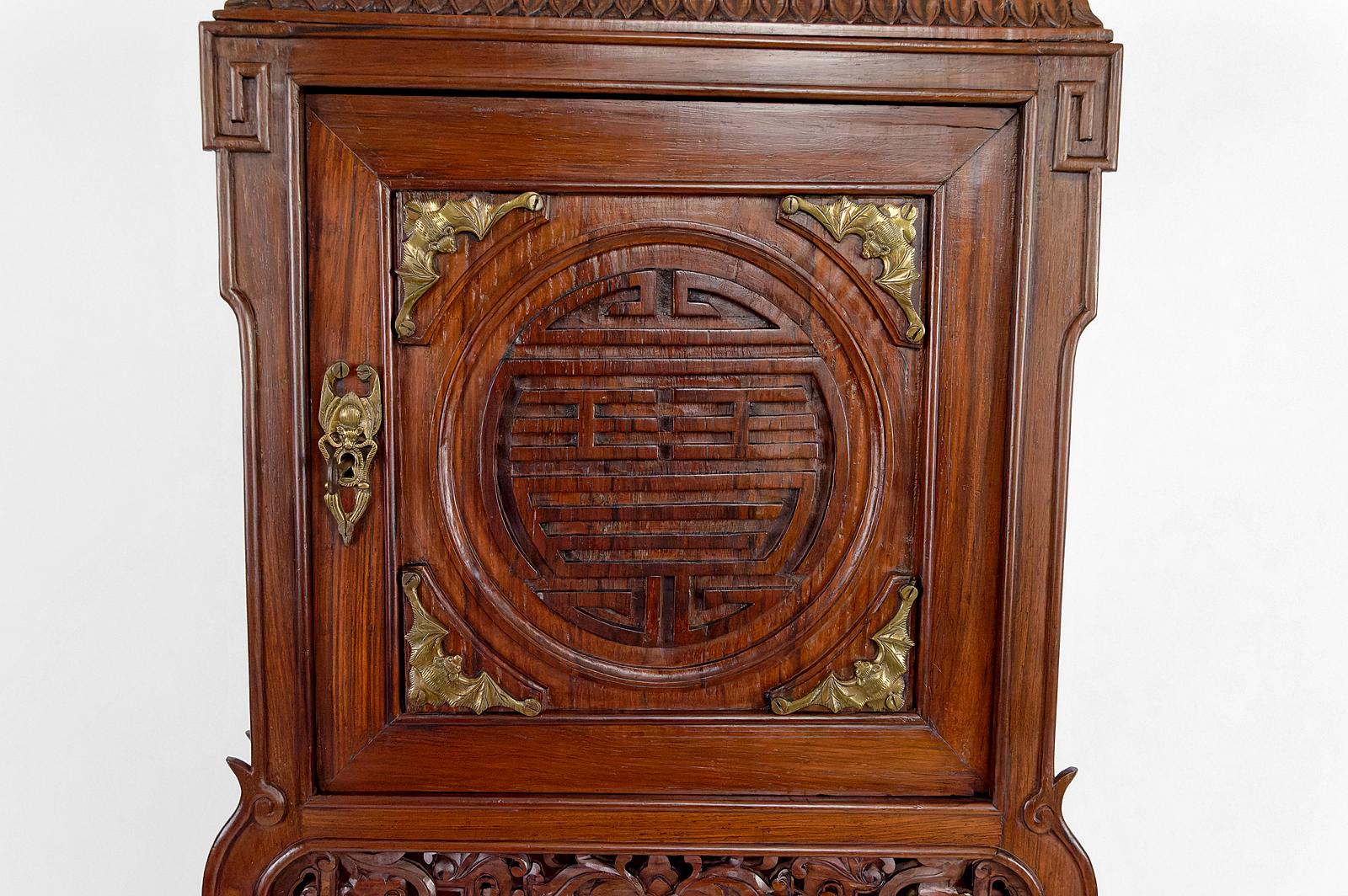 Asian Cabinet in carved wood with Bats, Vietnam or South China, Circa 1880 For Sale 5