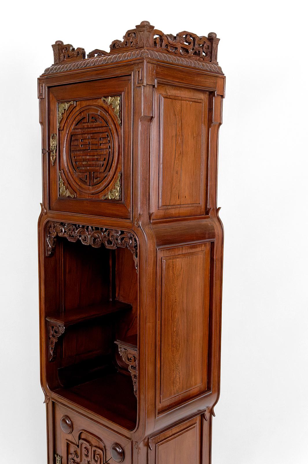 Asian Cabinet in carved wood with Bats, Vietnam or South China, Circa 1880 For Sale 8