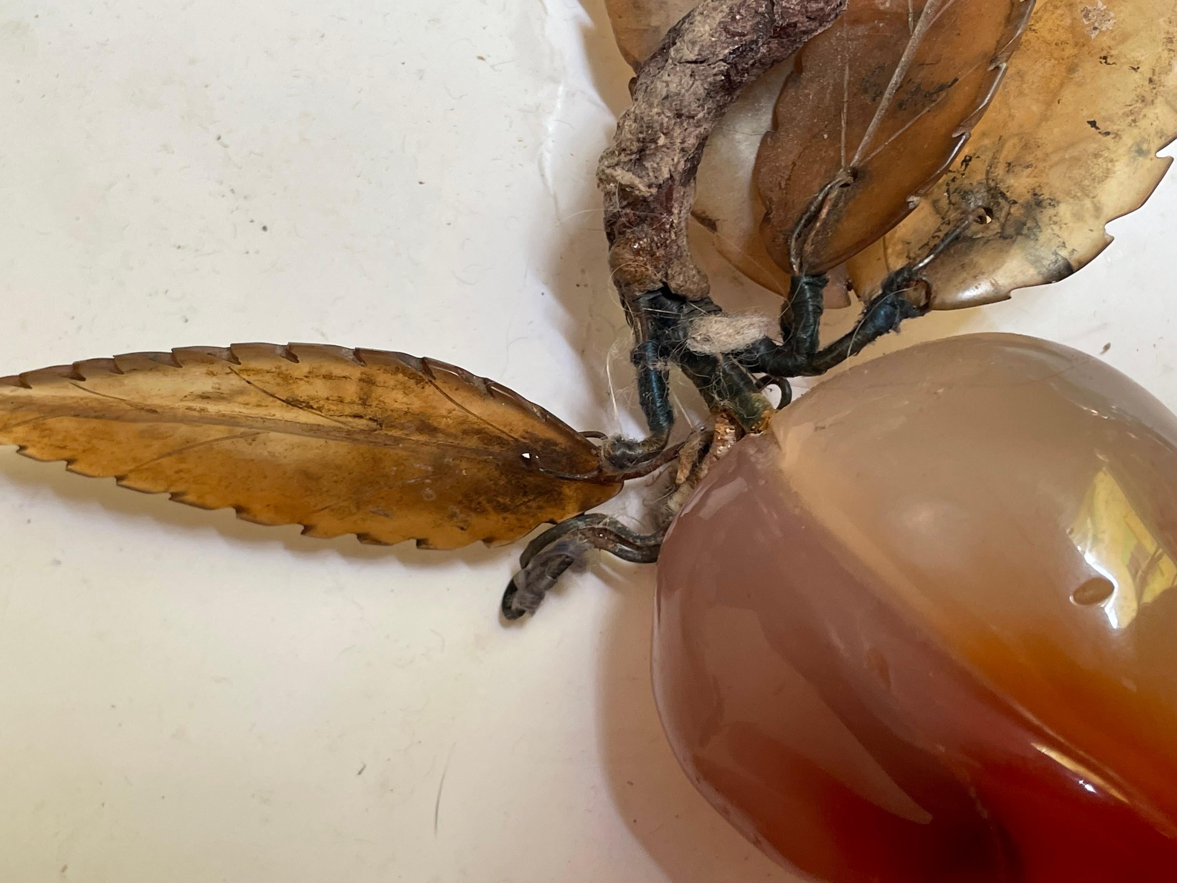 Ciruela asiática tallada Fruta de hueso duro Hojas talladas Tallado en venta