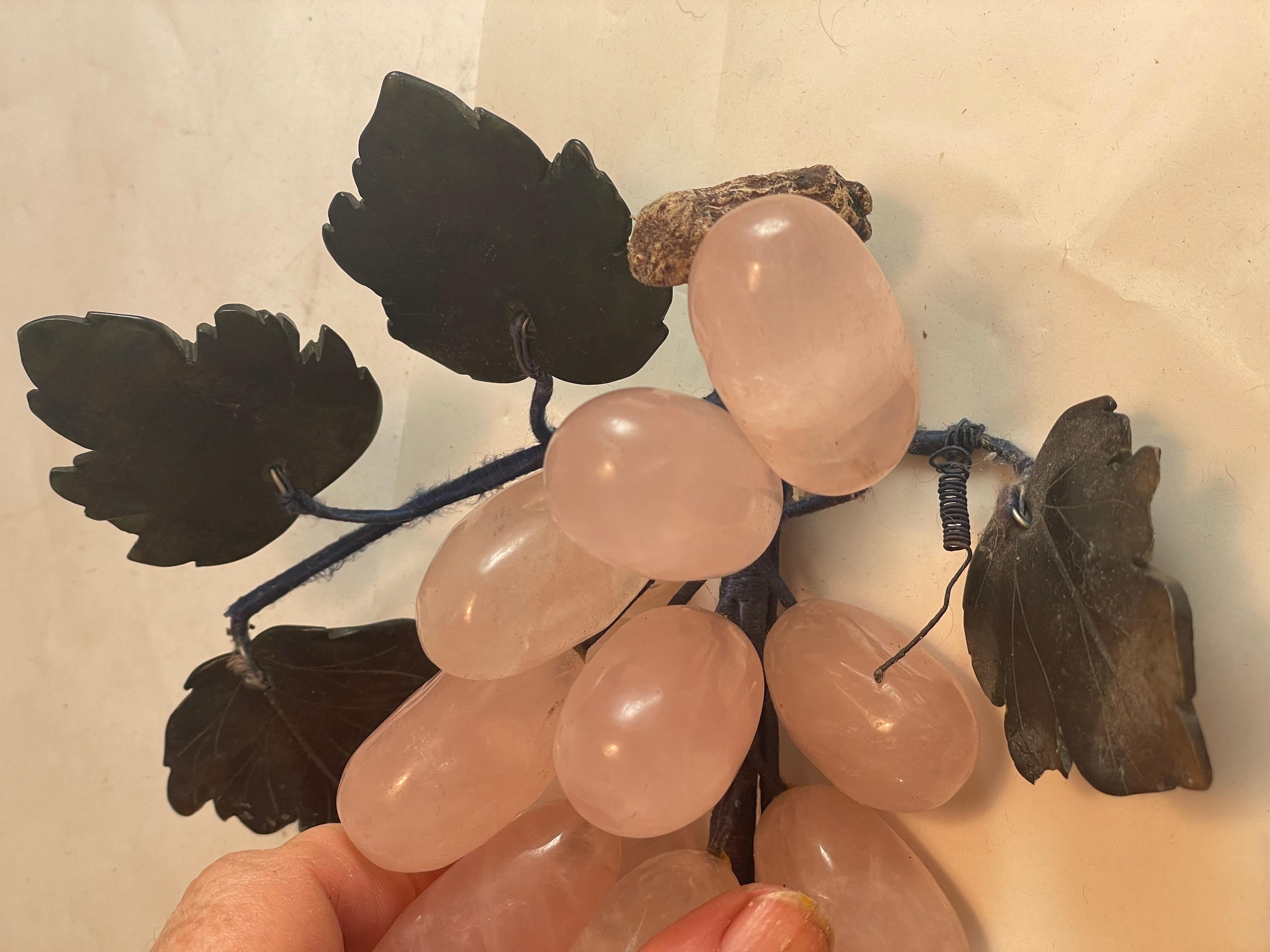 Asian Carved Rose Quartz Stone Fruit Grape Bunches Jade Leaves Decorative a Pair For Sale 7