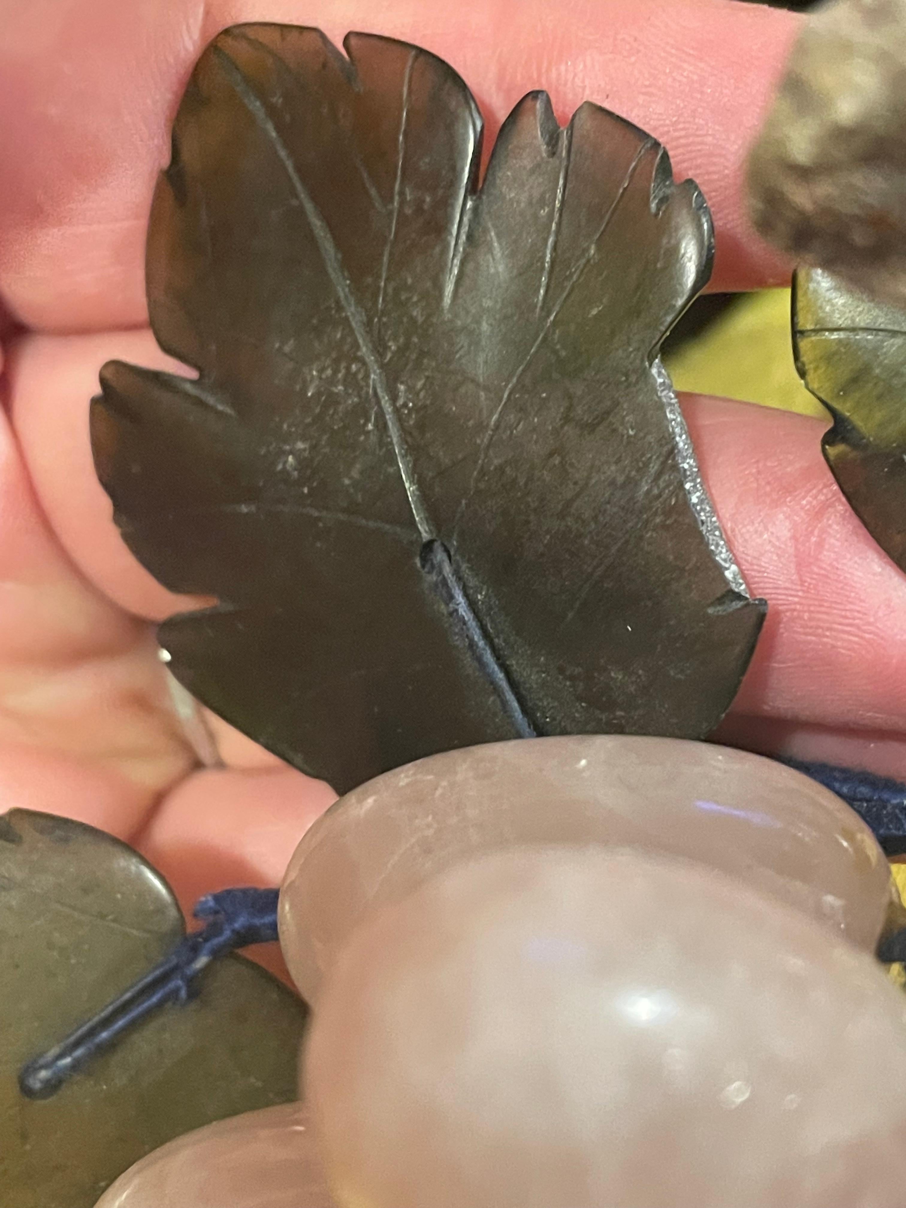 Asian Carved Rose Quartz Stone Fruit Grape Bunches Jade Leaves Decorative a Pair For Sale 9