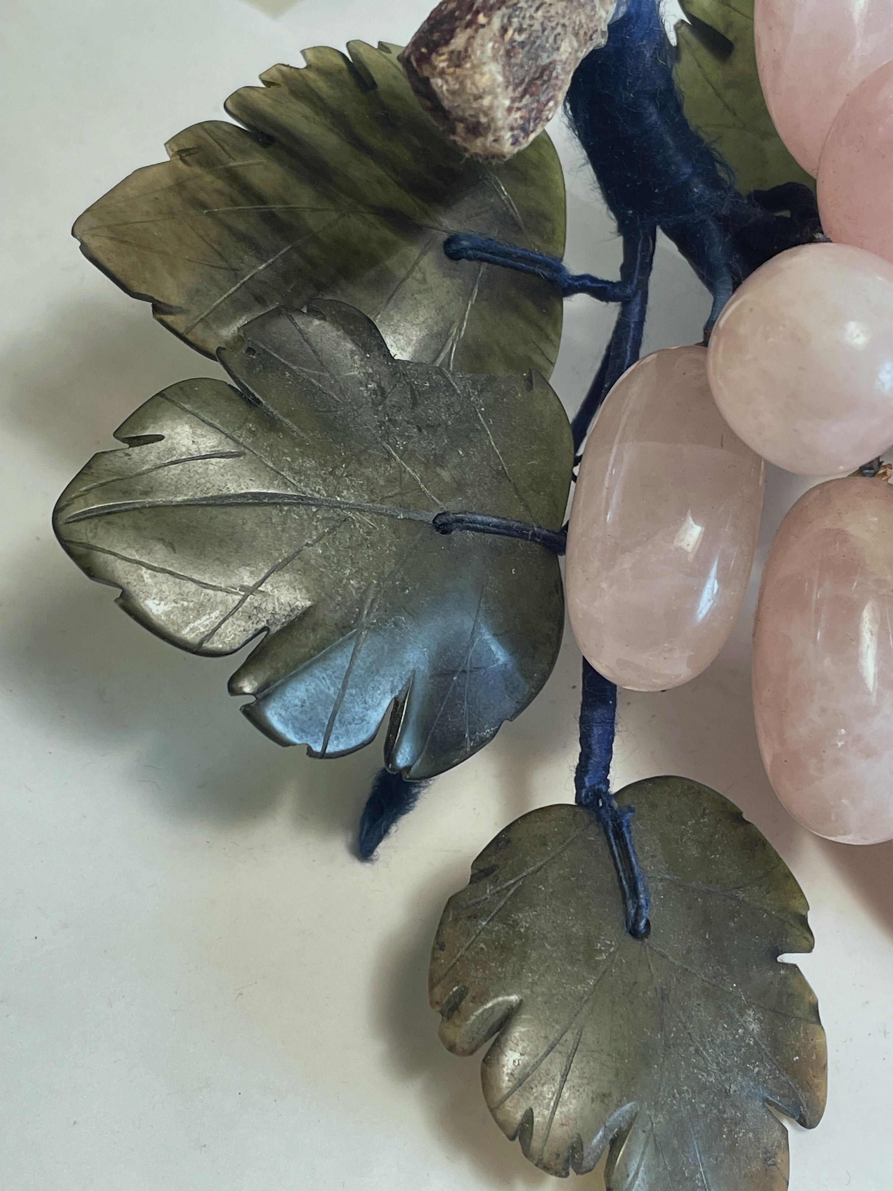 Asian Carved Rose Quartz Stone Fruit Grape Bunches Jade Leaves Decorative a Pair For Sale 1