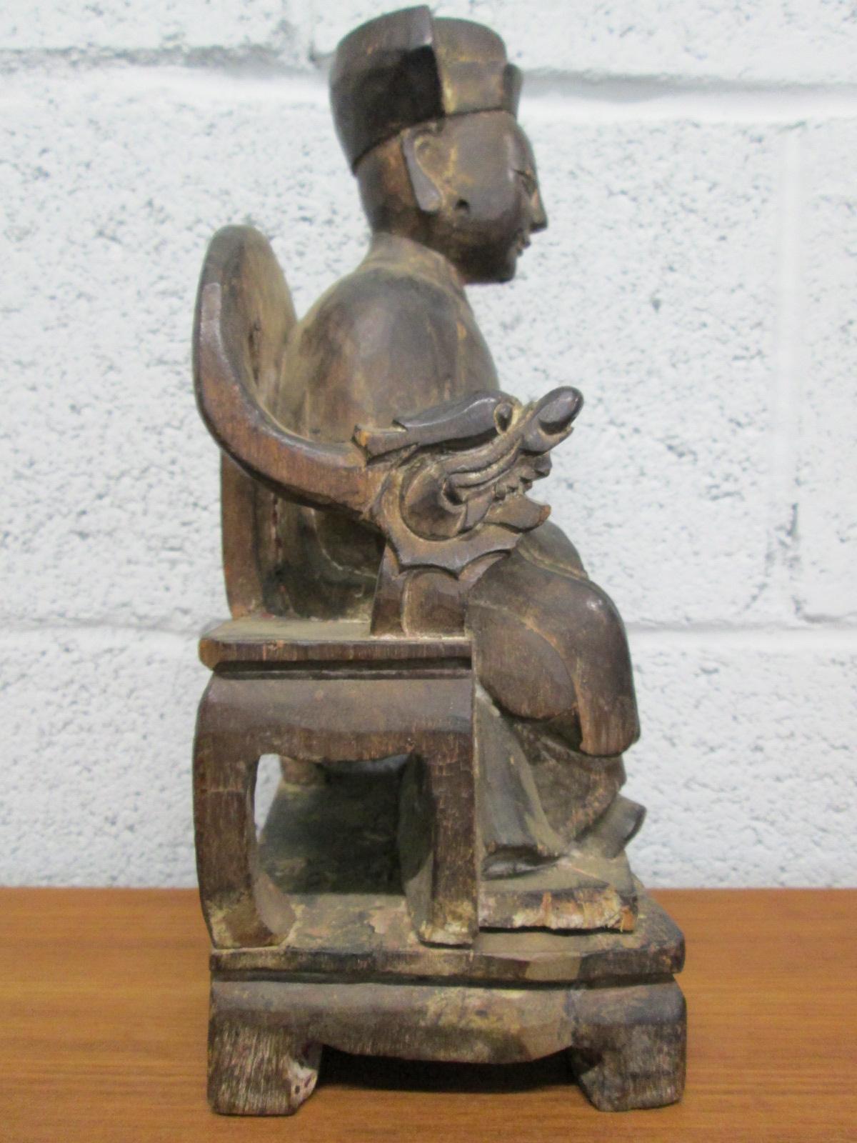 Inconnu Statue de Bouddha en bois sculpté asiatique en vente