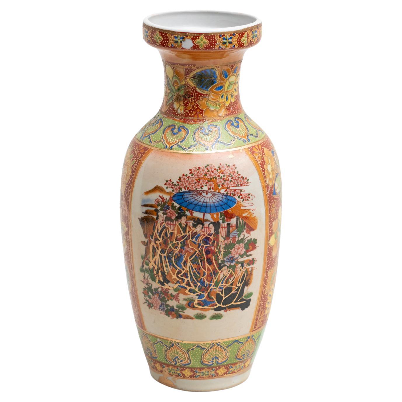 Asiatische handbemalte Keramikvase, um 1950