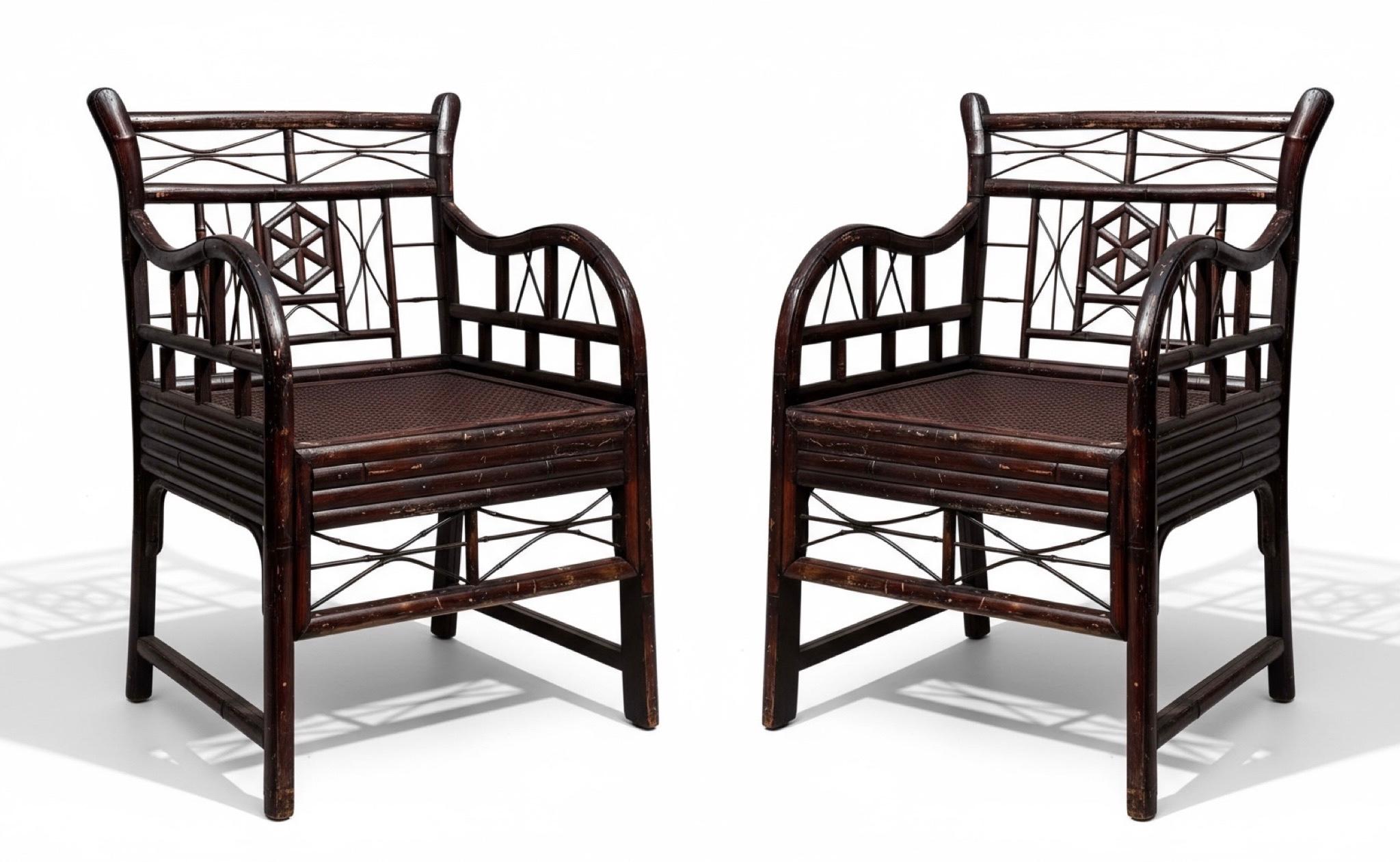 XIX secolo Poltrone di bambù ebanizzate in stile Asian Style cinese Chippendale - Coppia in vendita