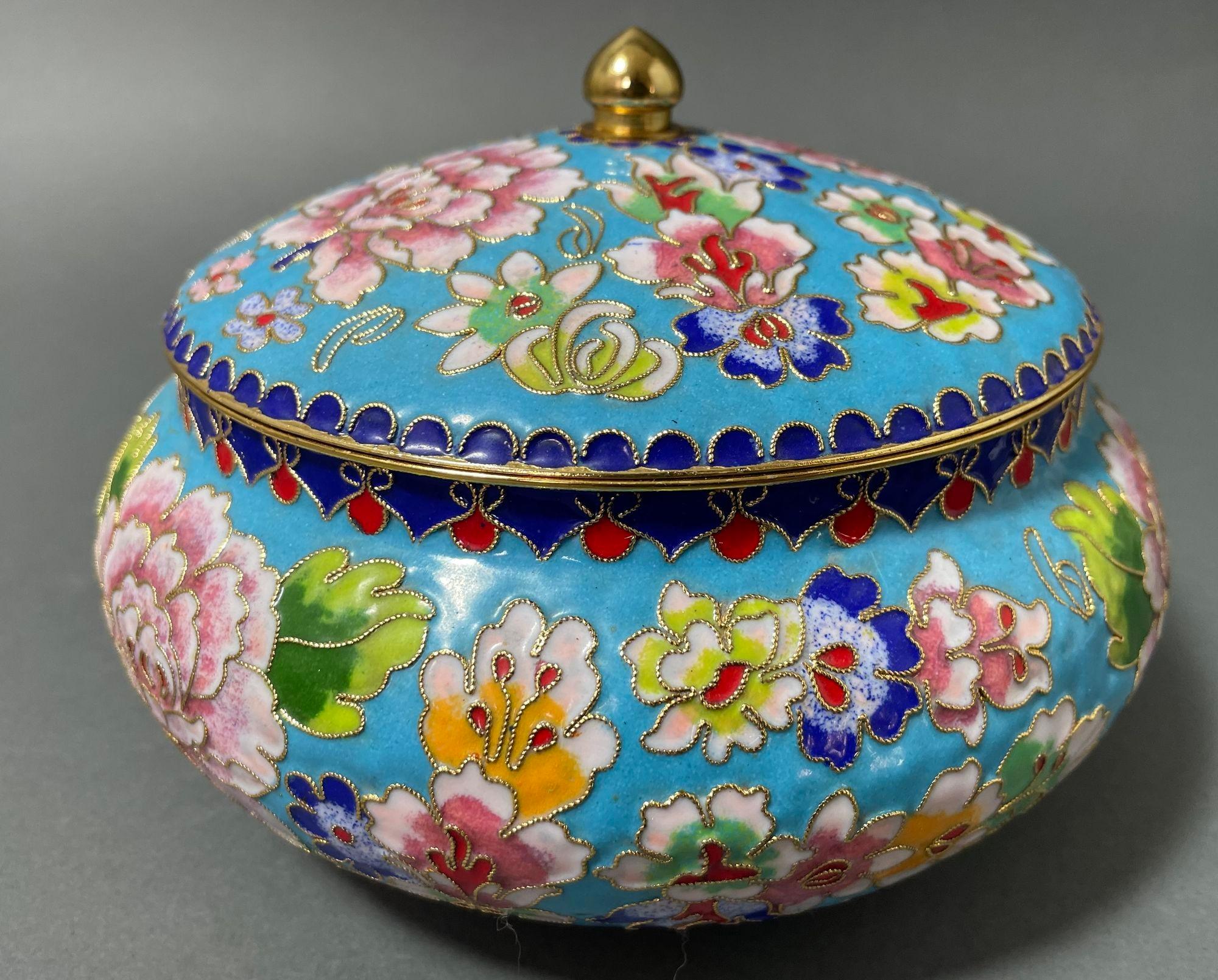 Asian Chinese Cloisone Box with Lid Turquoise Cobalt Pink Colors. 8