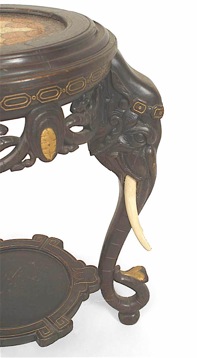 Asiatischer chinesischer ebonisierter Elefantenkopf-Tisch (Chinesisch) im Angebot