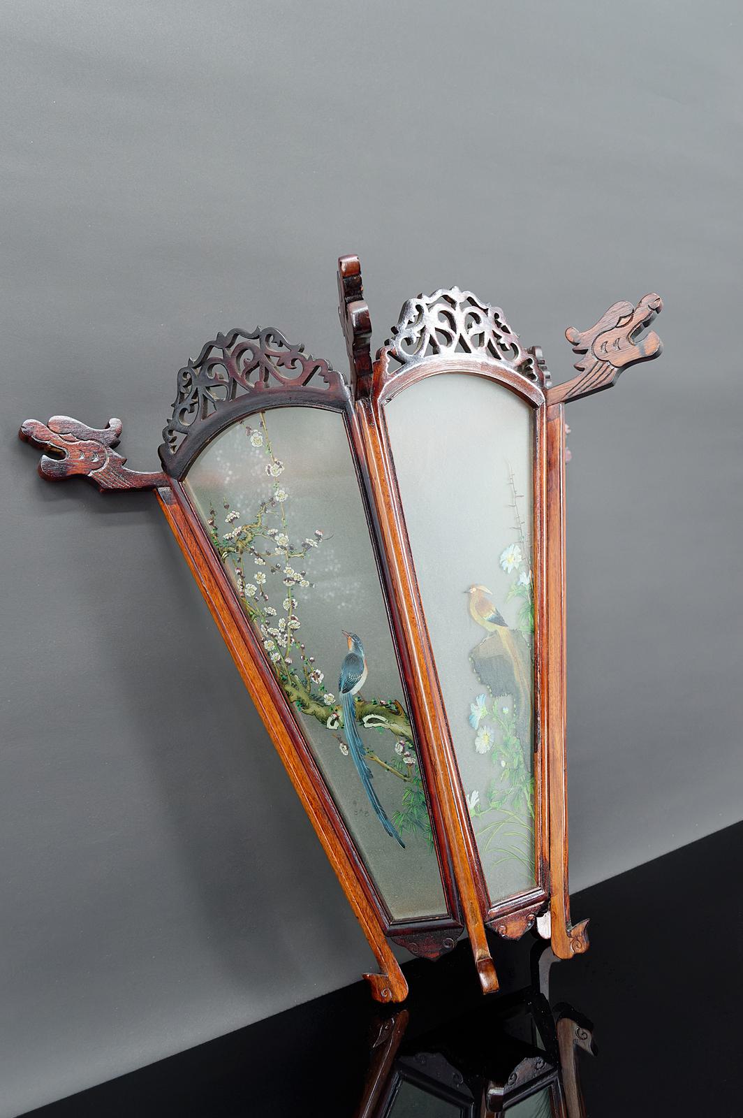Carved Asian Chinese wall sconce, painted birds, China, circa 1900 For Sale