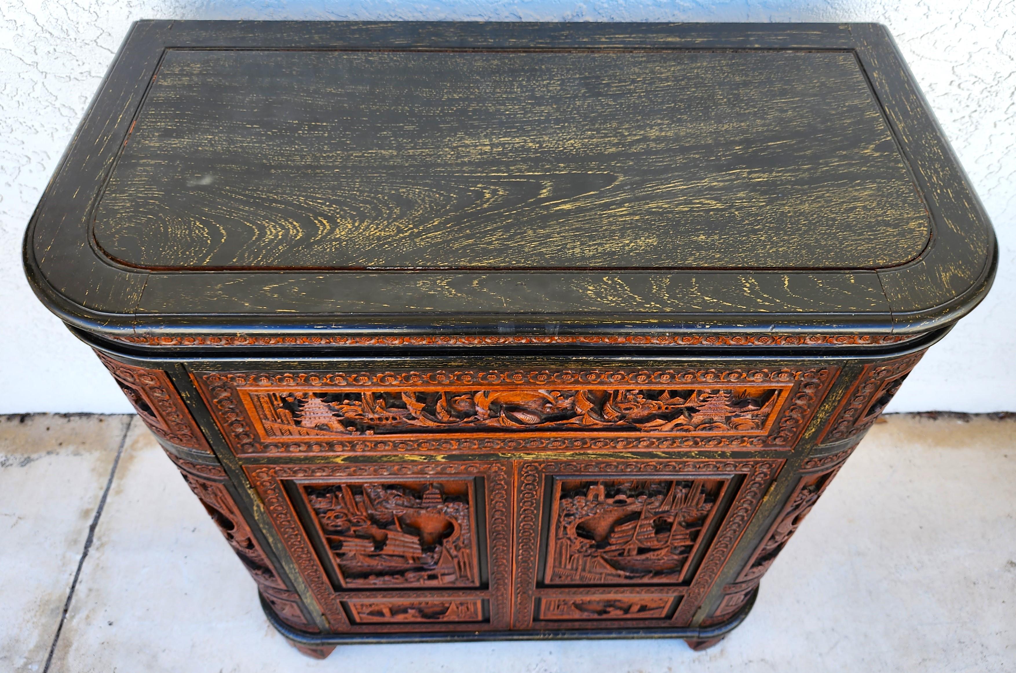 George Zee Asian Chinoiserie Bar Cabinet Rosewood  In Good Condition For Sale In Lake Worth, FL