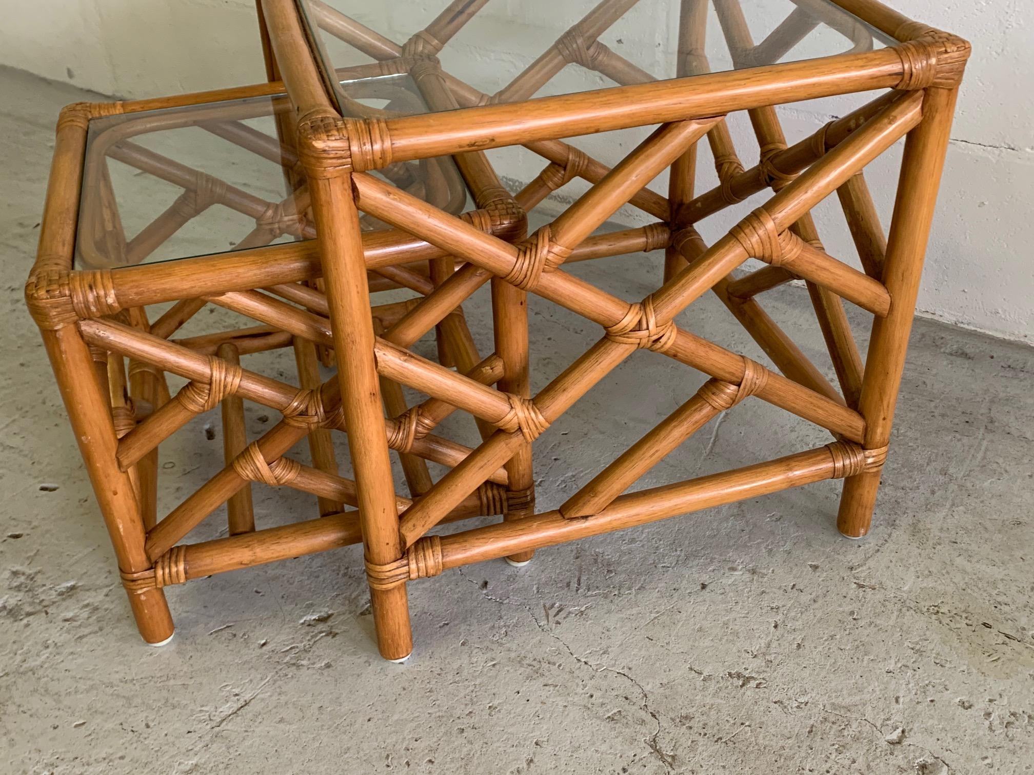 Asian Chinoiserie Rattan Nesting Tables In Good Condition For Sale In Jacksonville, FL
