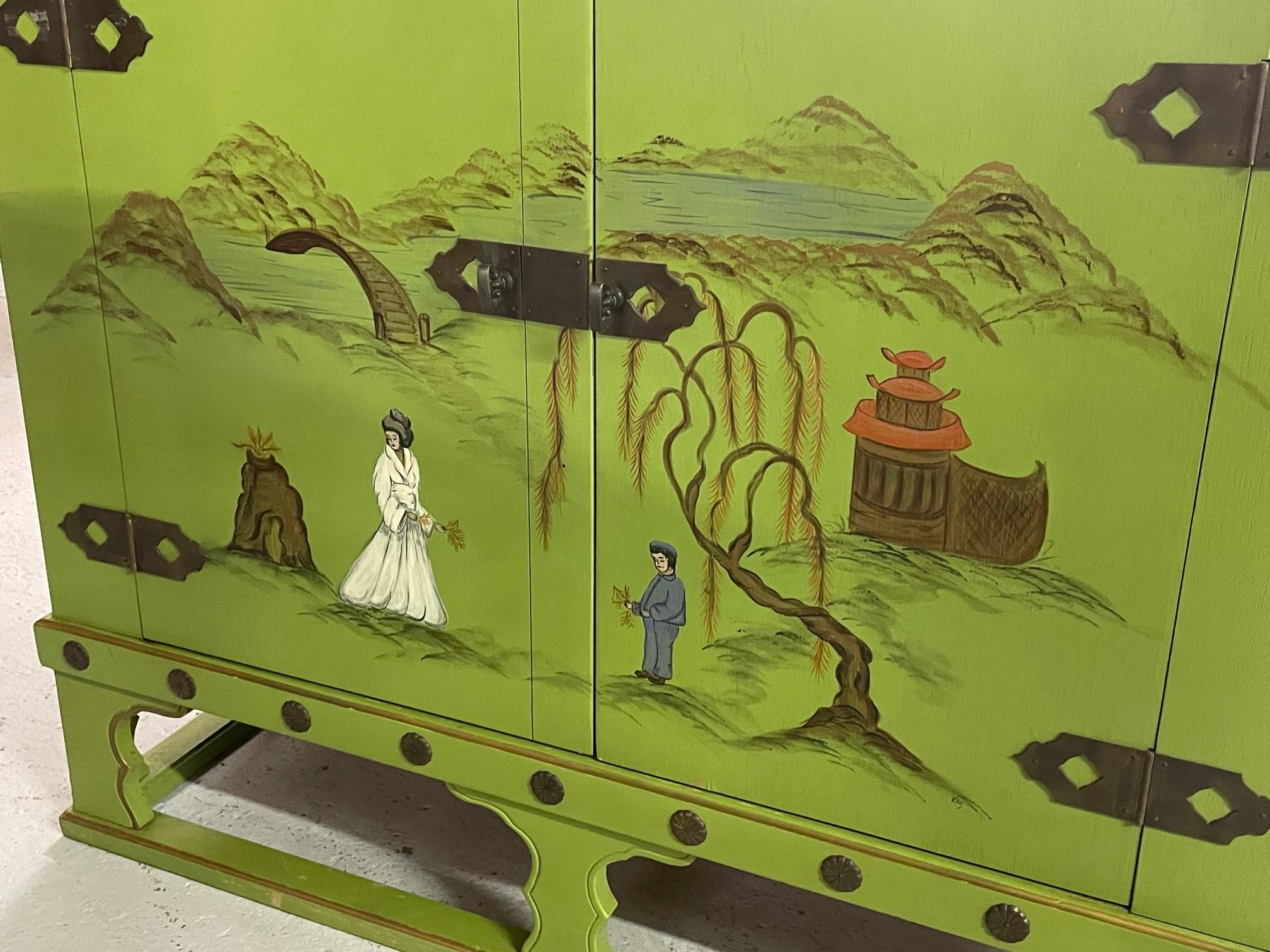 Asian Chinoiserie Style Bar Cabinet In Good Condition In Jacksonville, FL