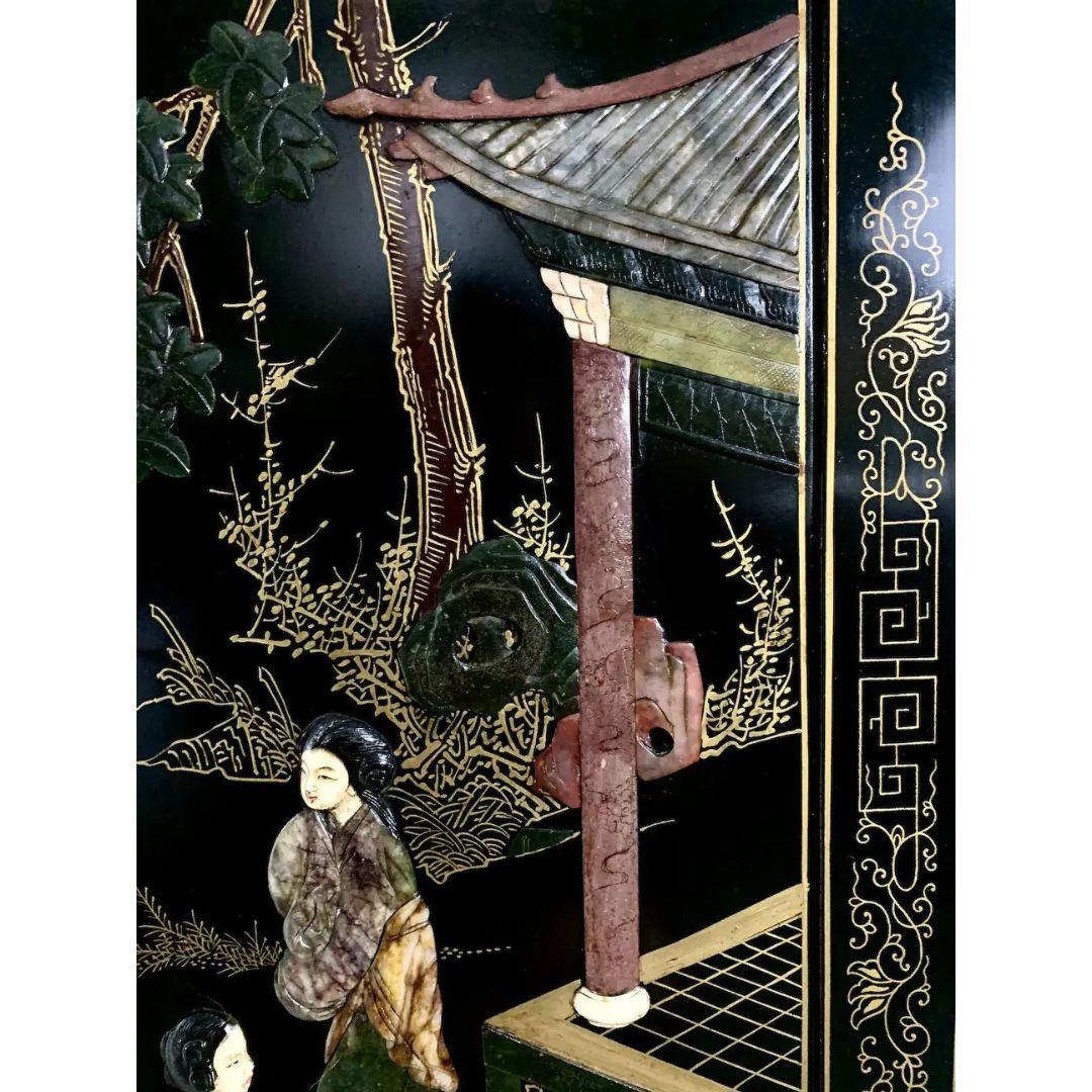 Ancien meuble de rangement asiatique de style chinoiserie avec incrustation de pierres semi-précieuses Bon état - En vente à Middletown, MD