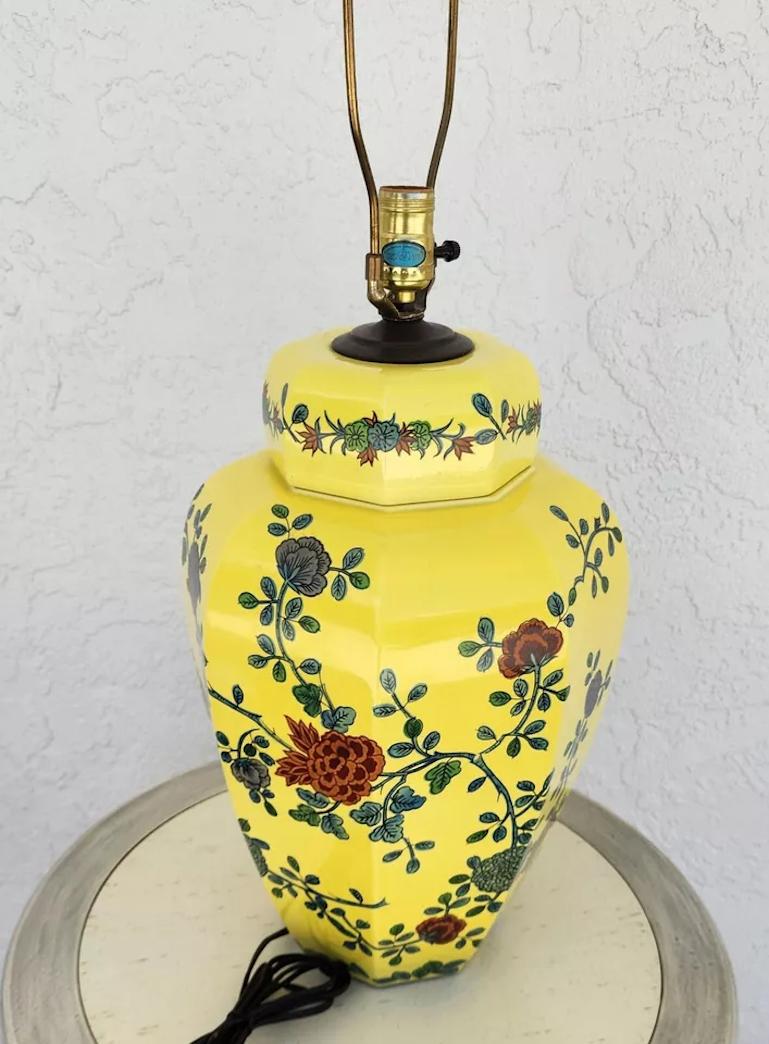 Asian Chinoiserie Table Lamp by Tyndale 3