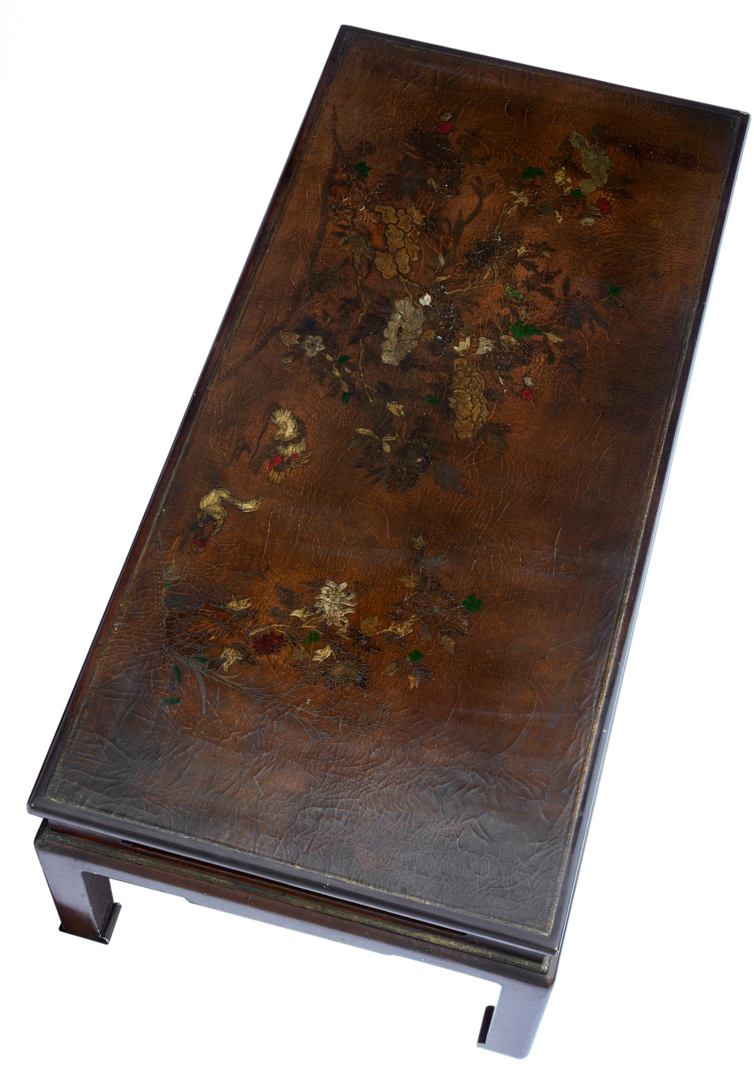 Asian Lacquered Small Coffee Table In Good Condition For Sale In Malibu, CA