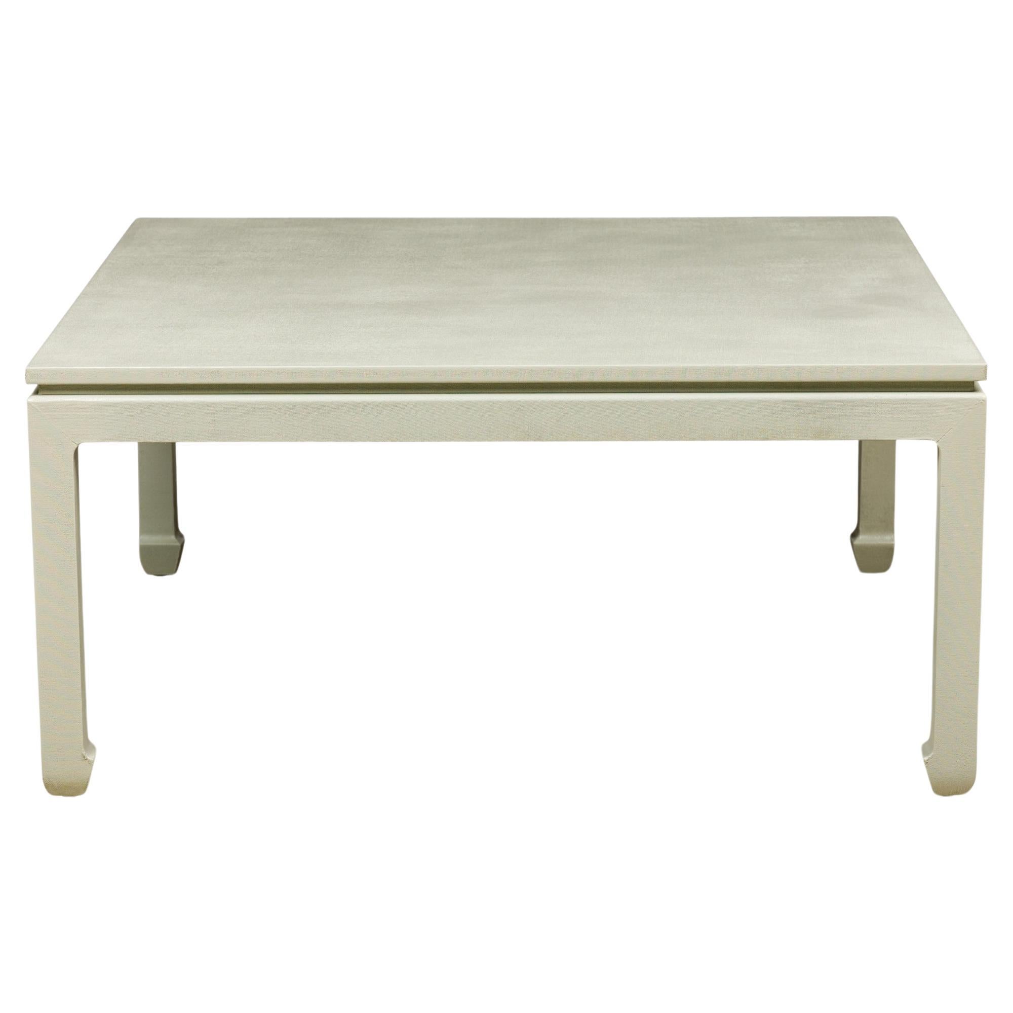 Table basse contemporaine asiatique de style Ming Ming Dynasty en raphia de couleur Sage
