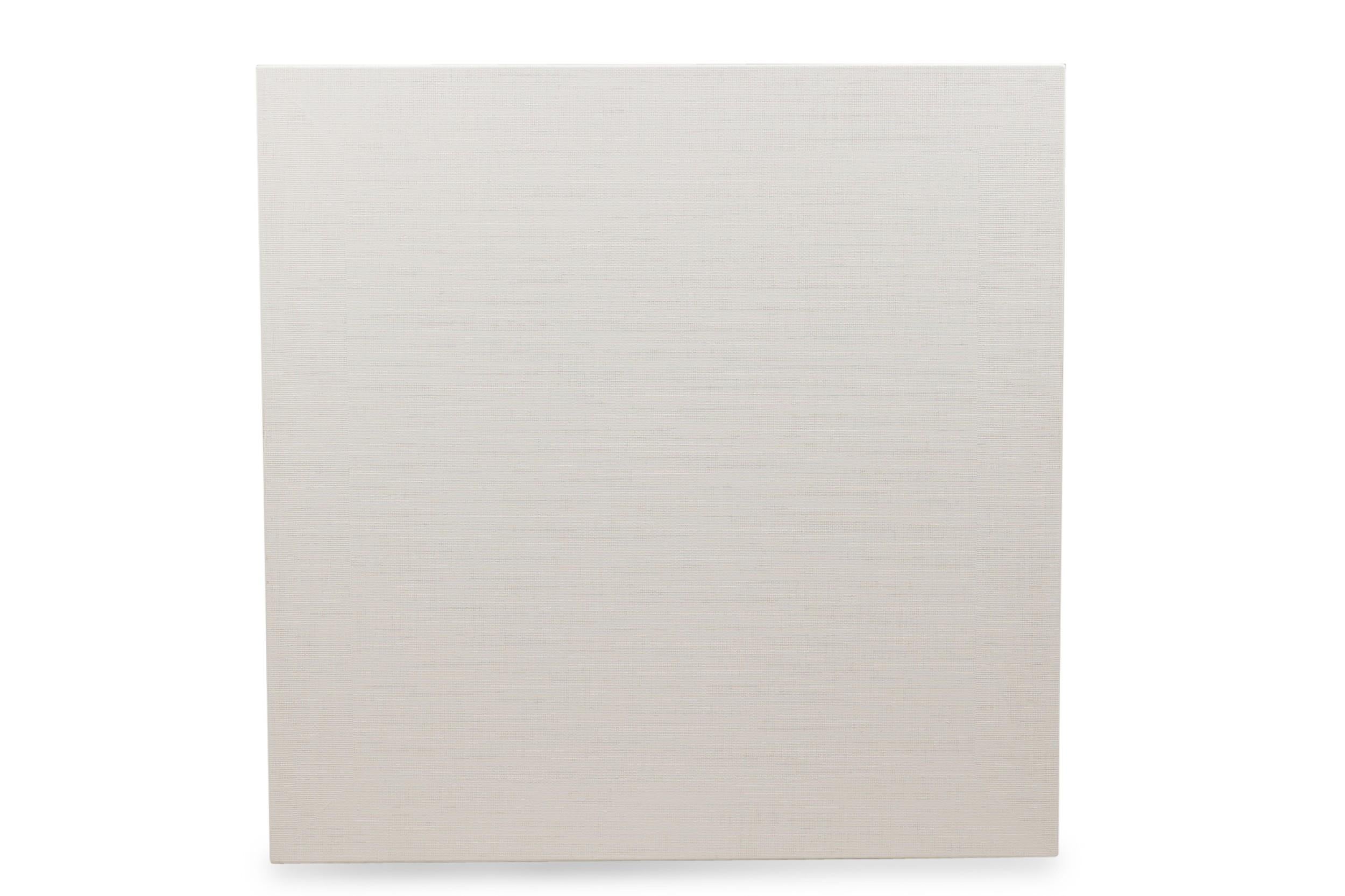 Table basse contemporaine asiatique de style Ming Ming Dynasty, enveloppée de raphia blanc en vente 1