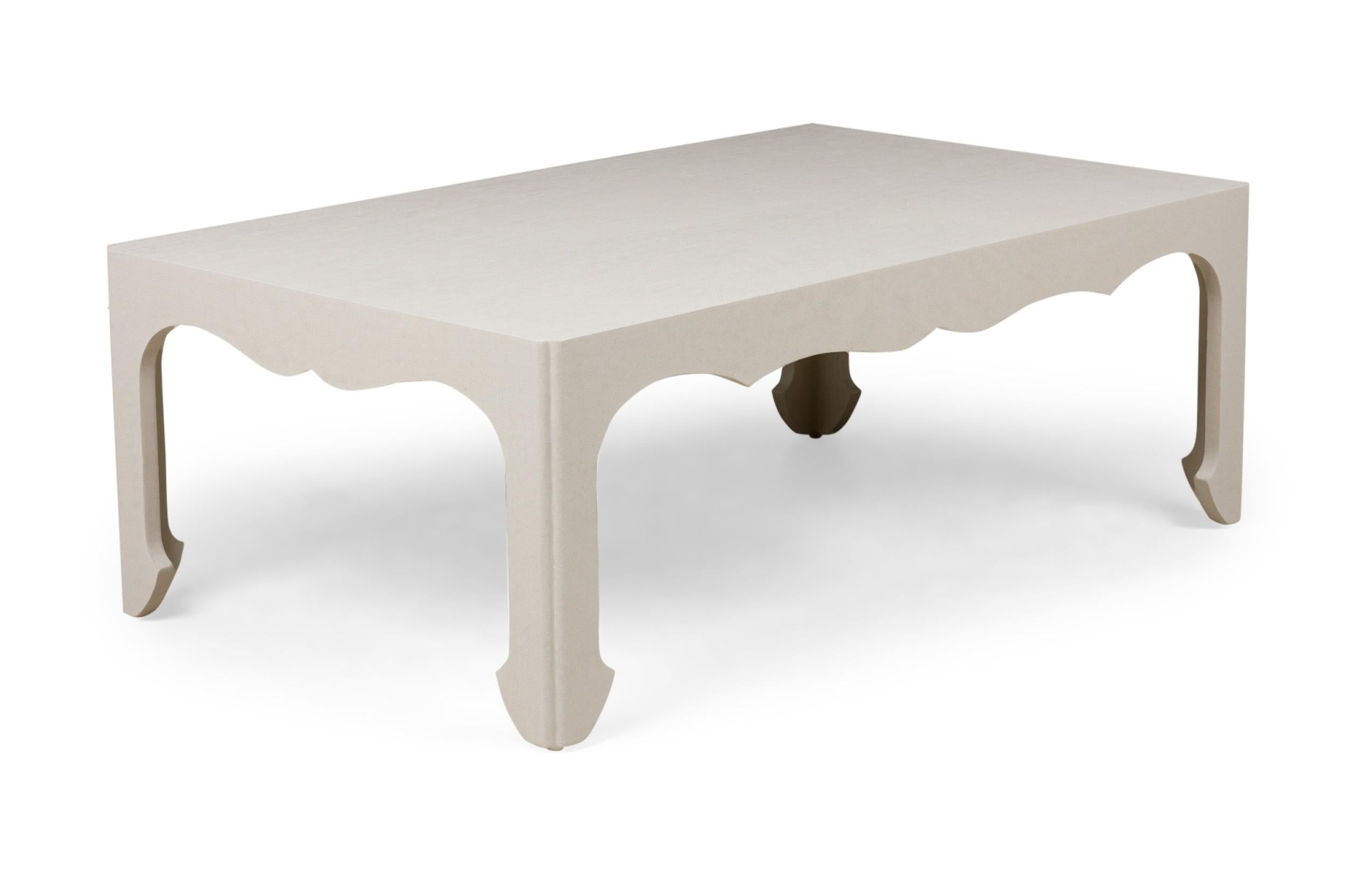 Inconnu Table basse enveloppée de raphia de couleur gris clair, style Asian Contemporary en vente