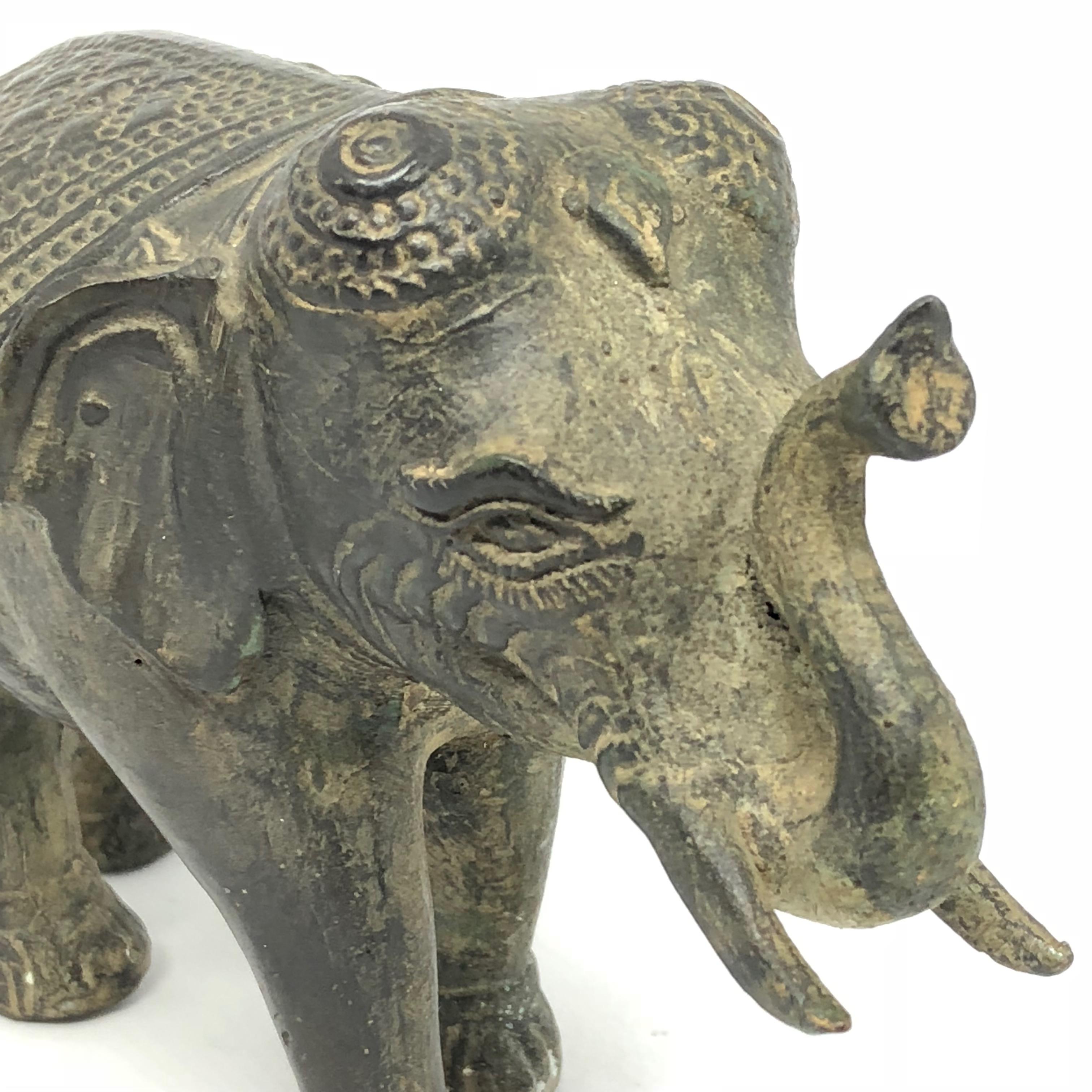 Hand-Crafted Asian Elephant Bronze Brass Sculpture Statue Vintage, 1950s