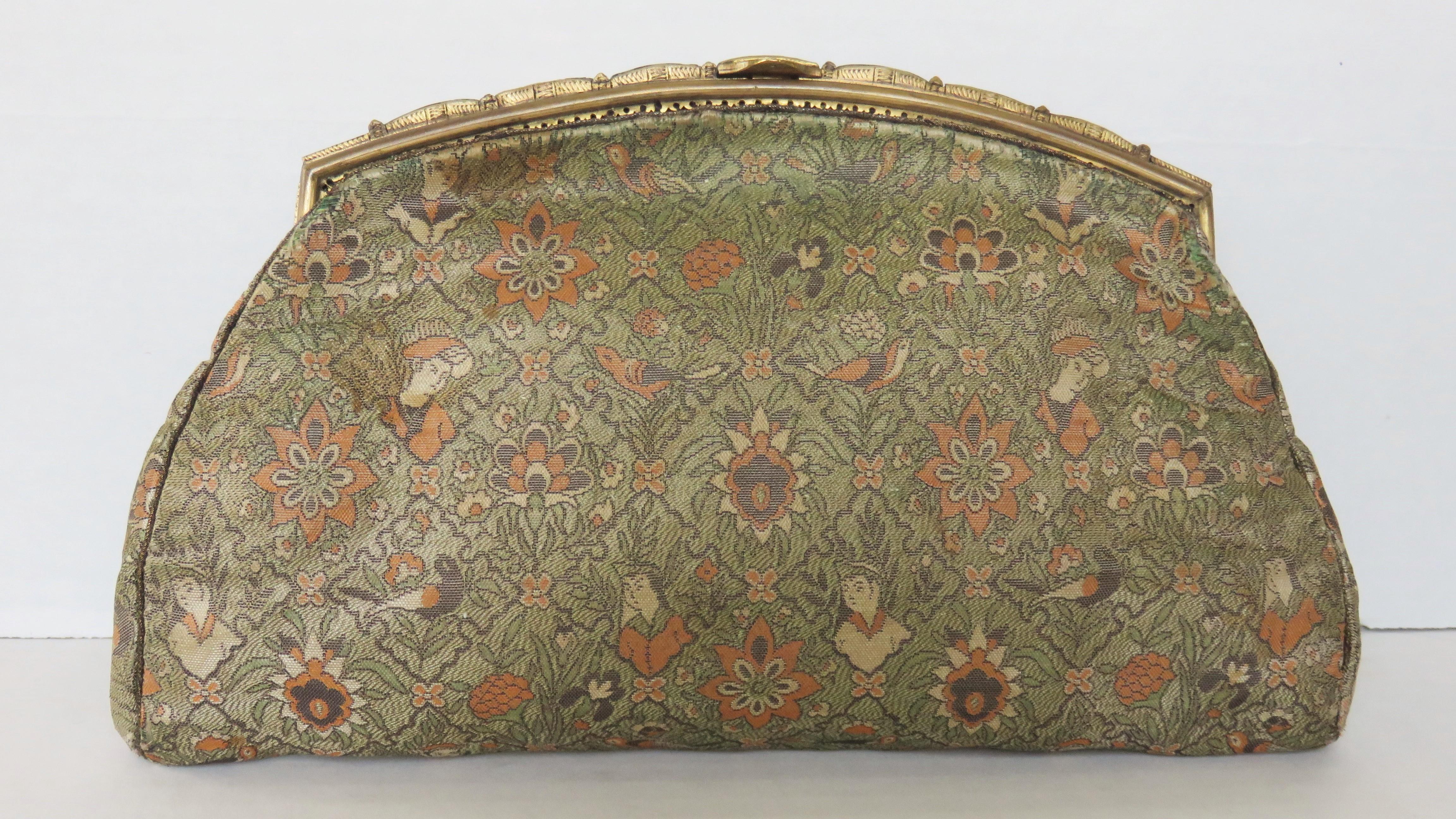 Asian Figure Motif Brocade Clutch with Painted Figures Tile Top 1930s In Good Condition For Sale In Water Mill, NY