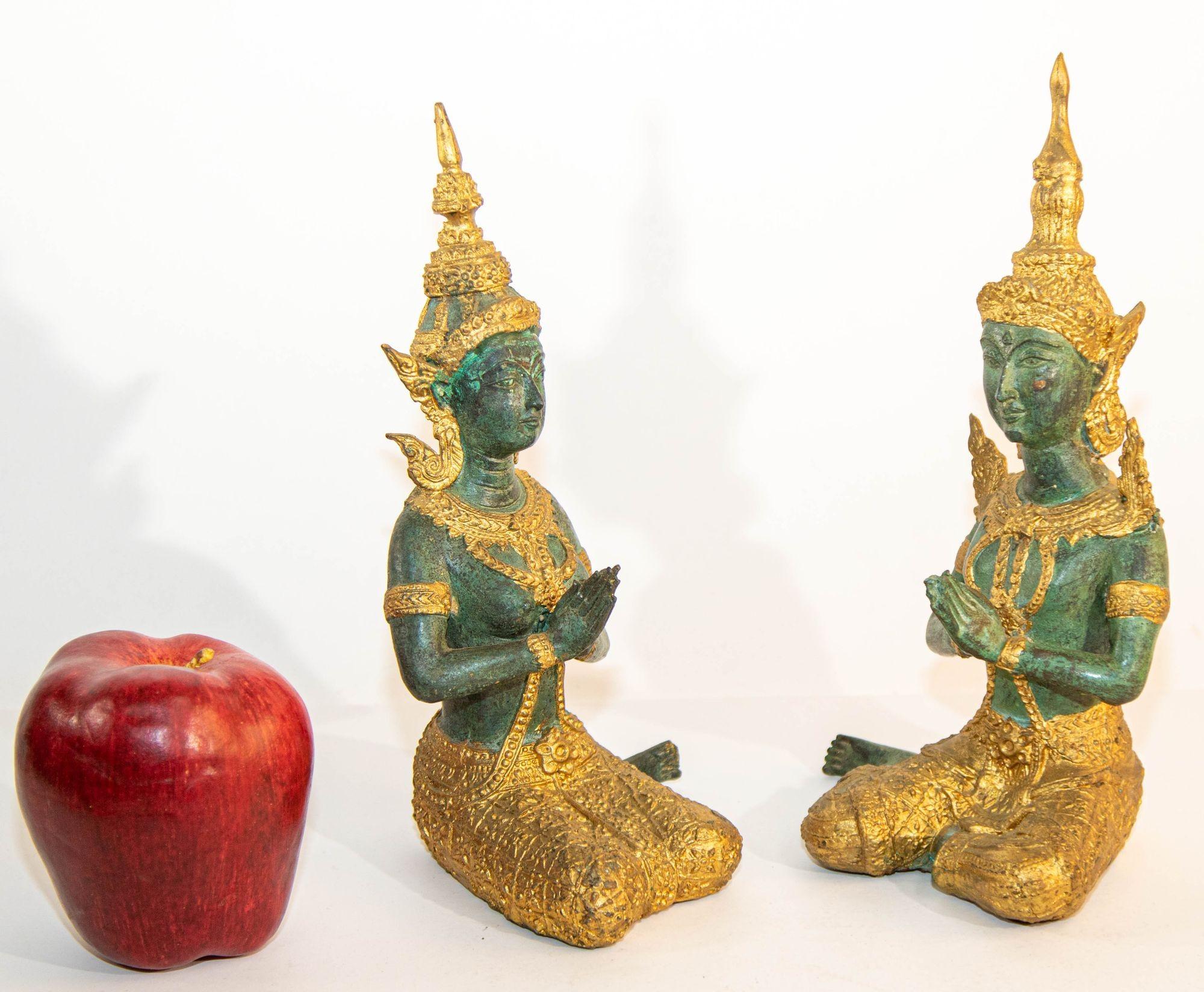 Asiatische kniende thailändische heilige Engel aus vergoldeter Bronze Teppanom im Angebot 3