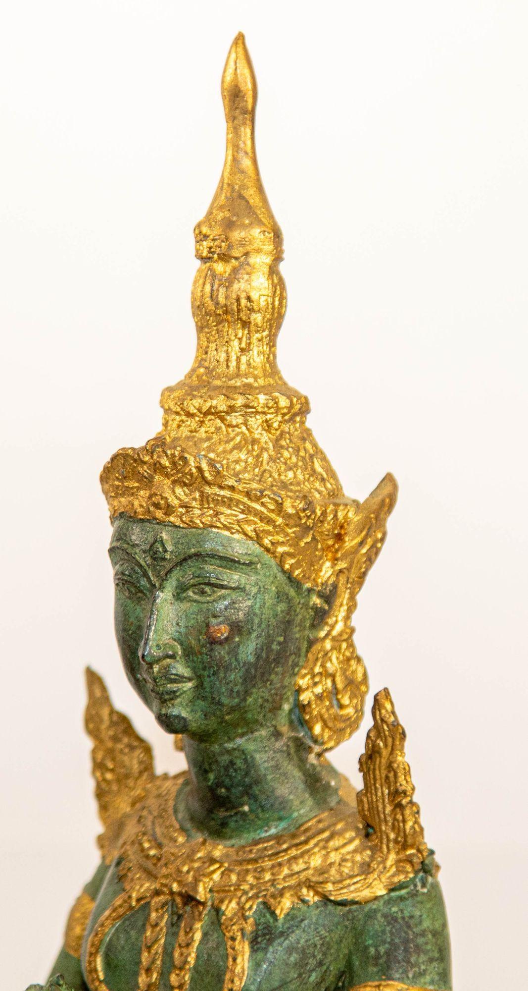 Asiatische kniende thailändische heilige Engel aus vergoldeter Bronze Teppanom im Zustand „Gut“ im Angebot in North Hollywood, CA
