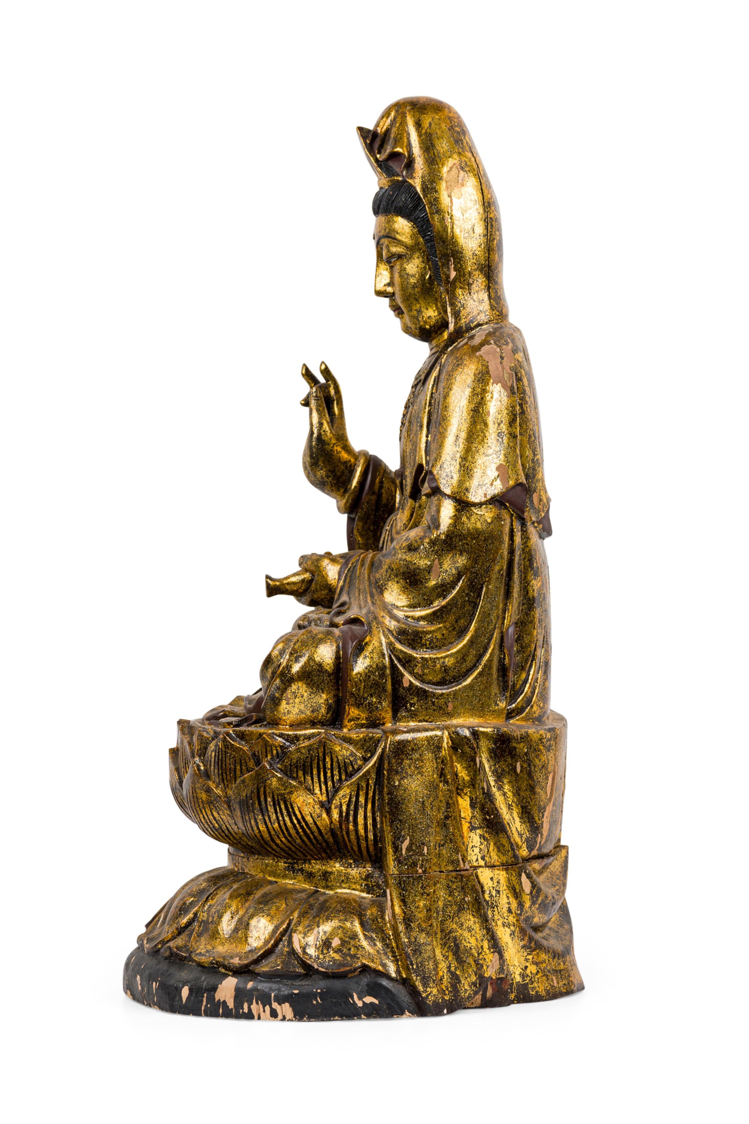 Esportazione cinese Buddha di Guan Yin asiatico dorato in vendita