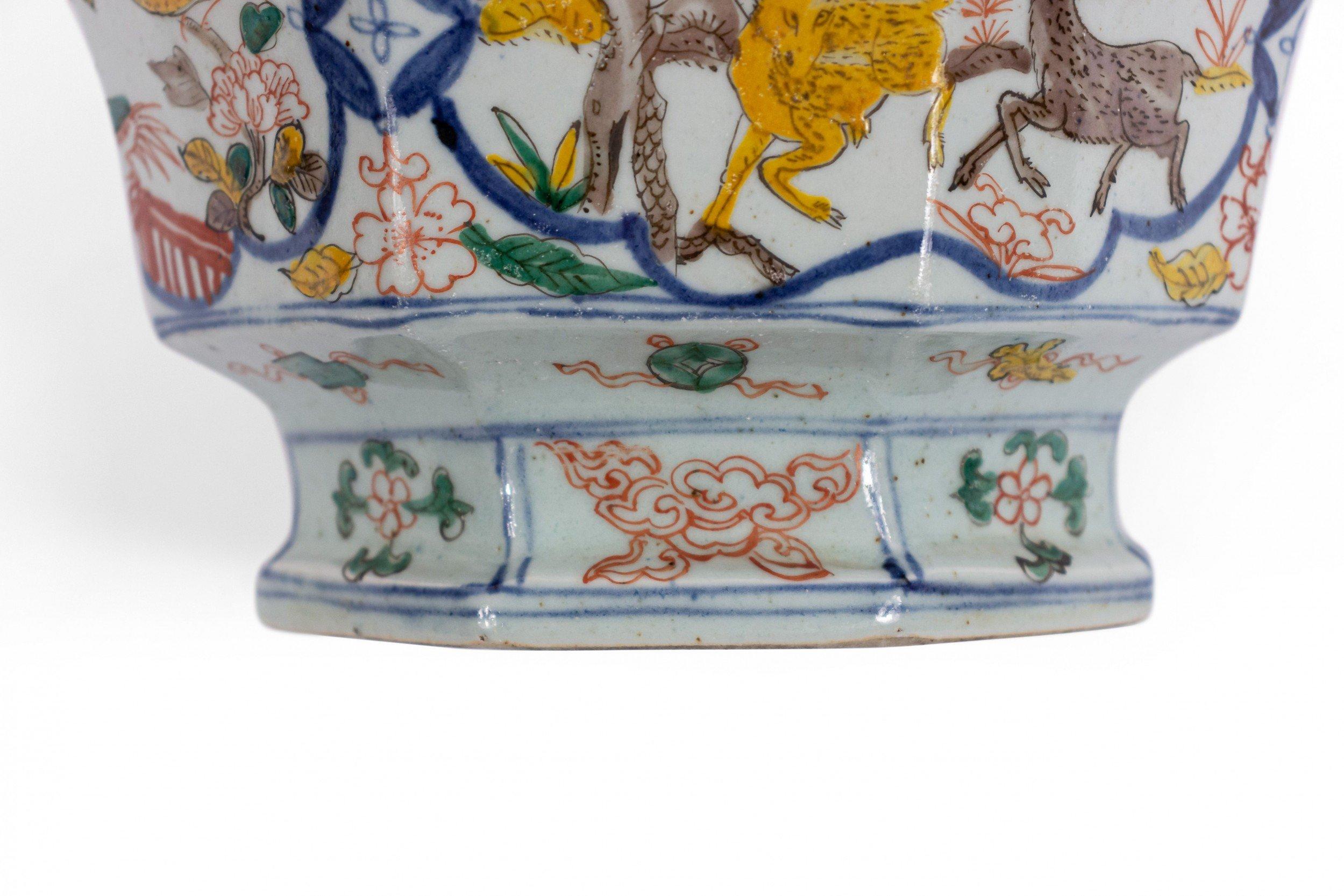 XX secolo Jardinieres asiatici di terracotta smaltata in vendita