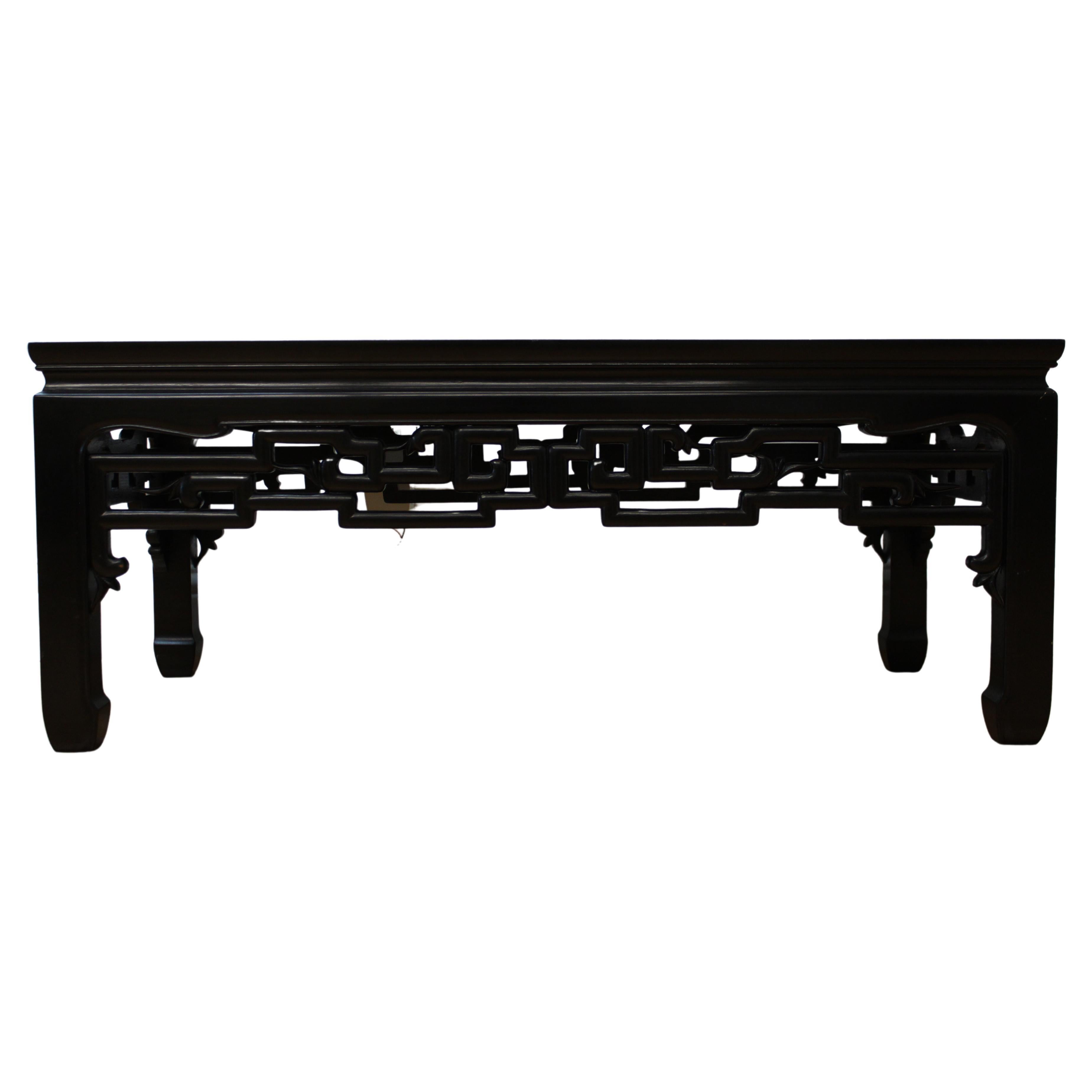 Table basse asiatique sculptée à la main