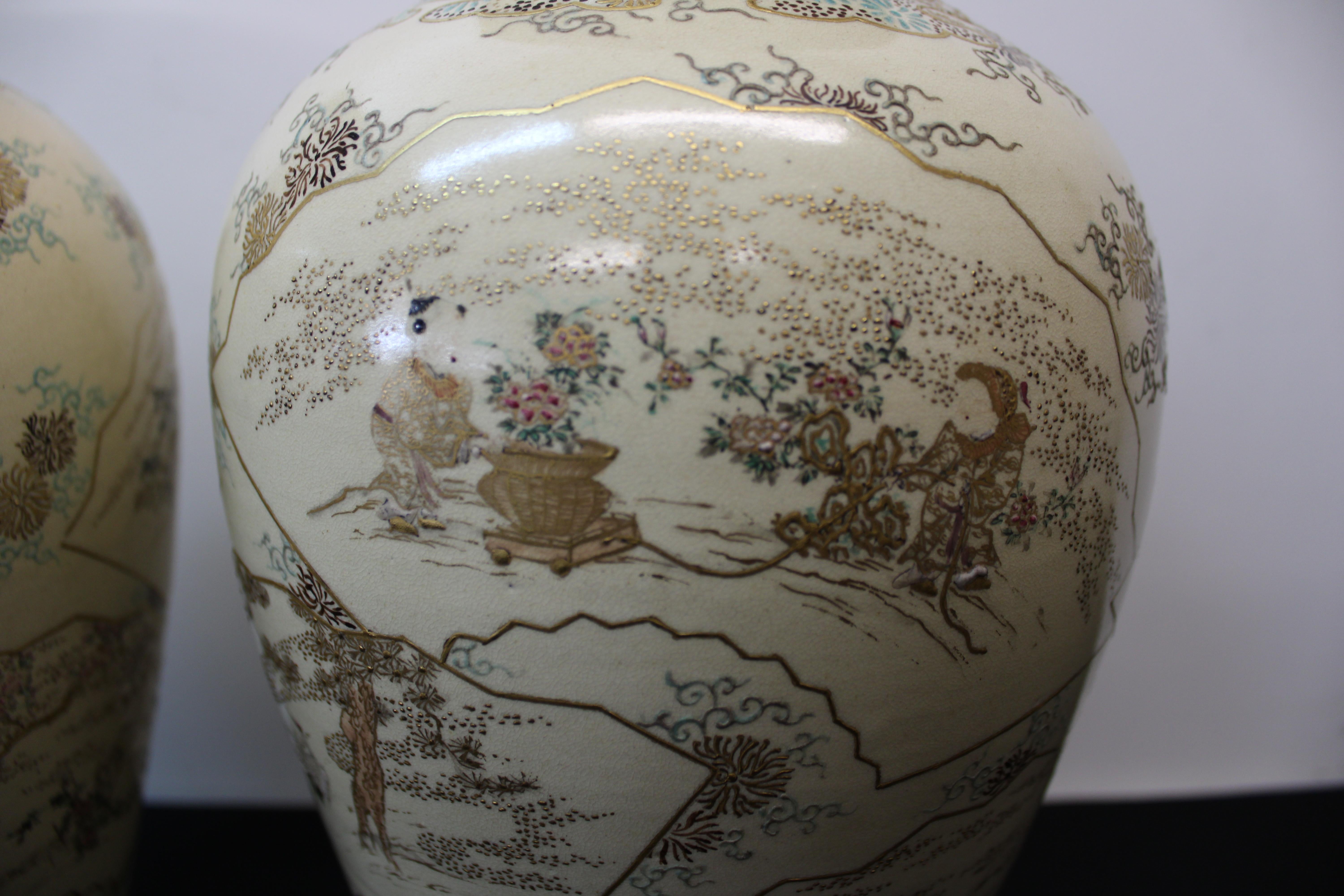 Asian Hand Painted Vases In Good Condition For Sale In San Francisco, CA