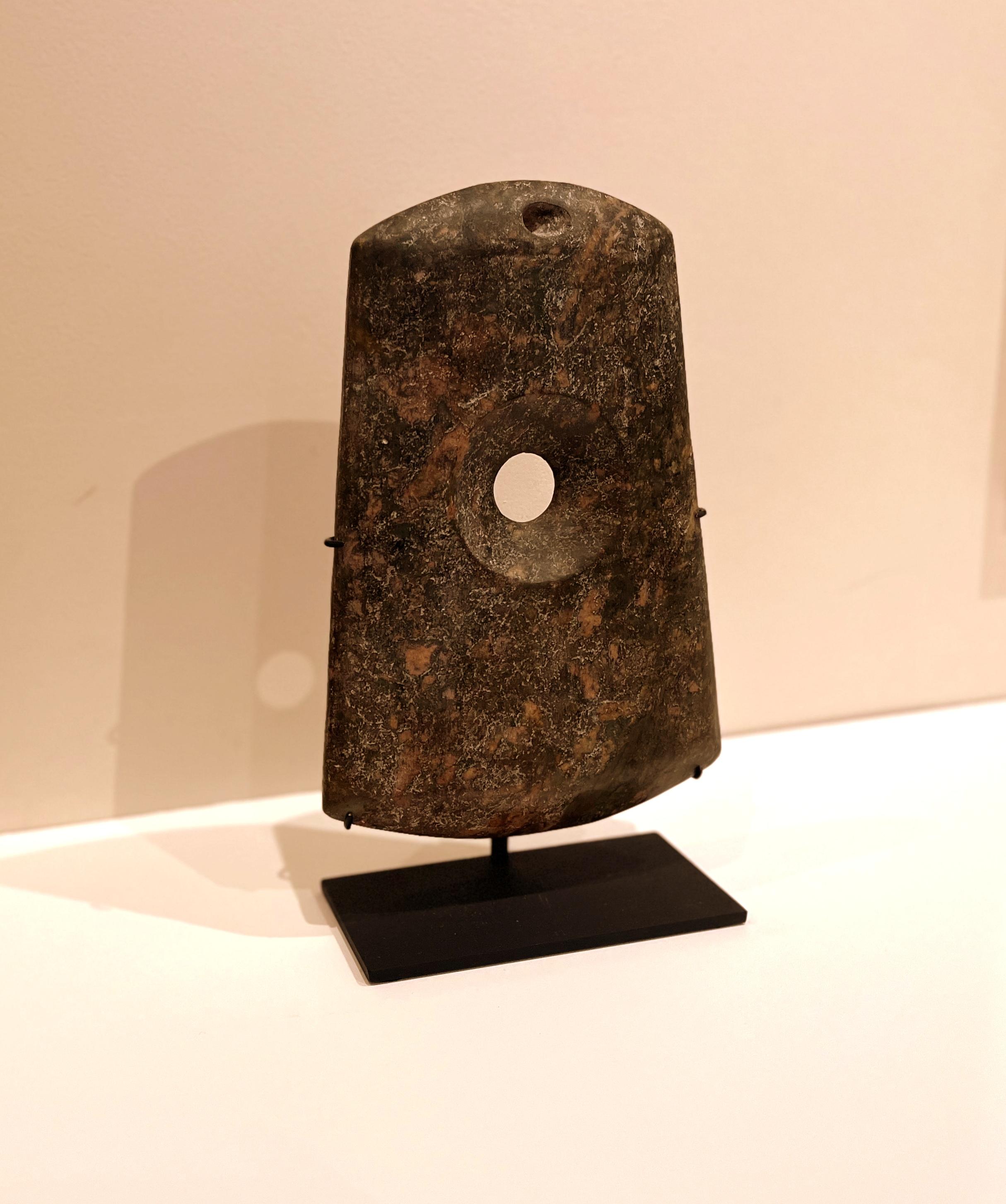 Asian Hard Stone Axe Shape with Metal Stand In Good Condition For Sale In Greenwich, CT
