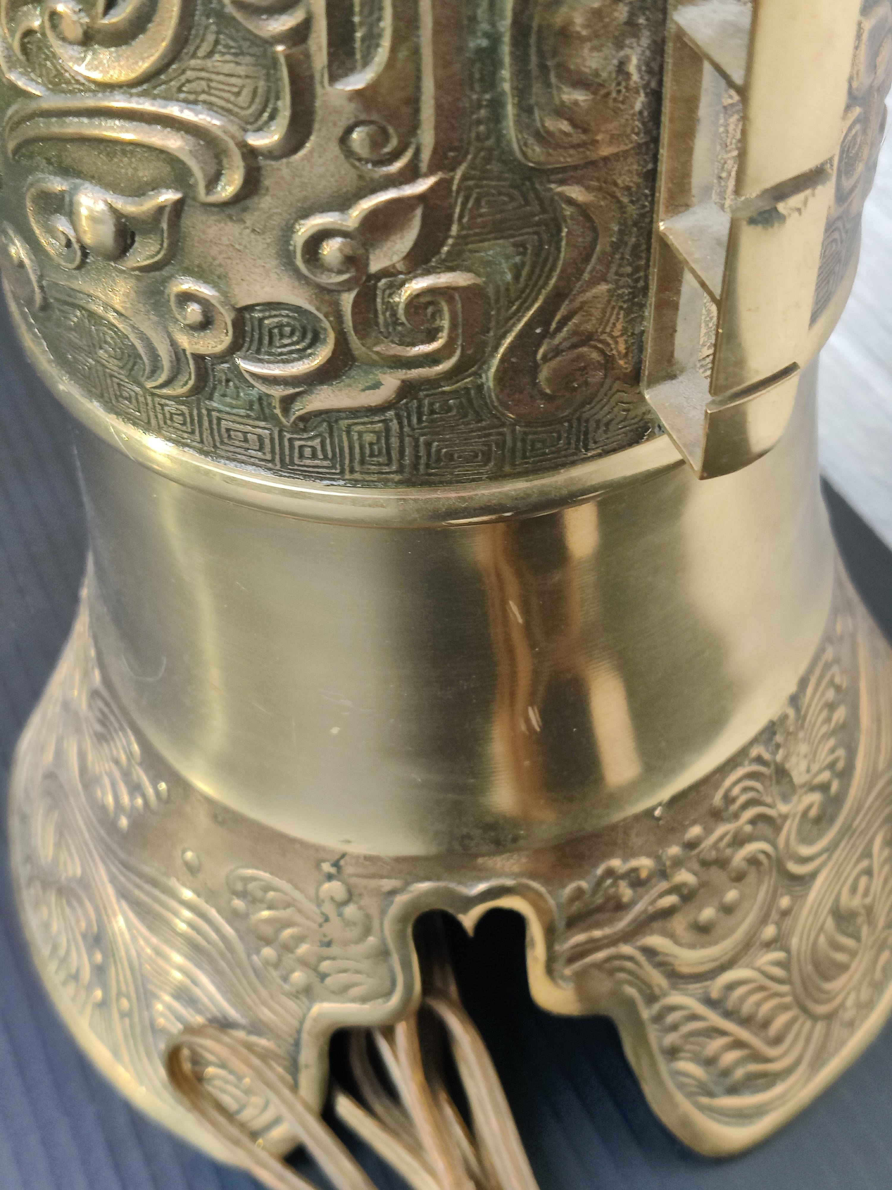 Asian Hollywood Regency Brass Lamp For Sale 4