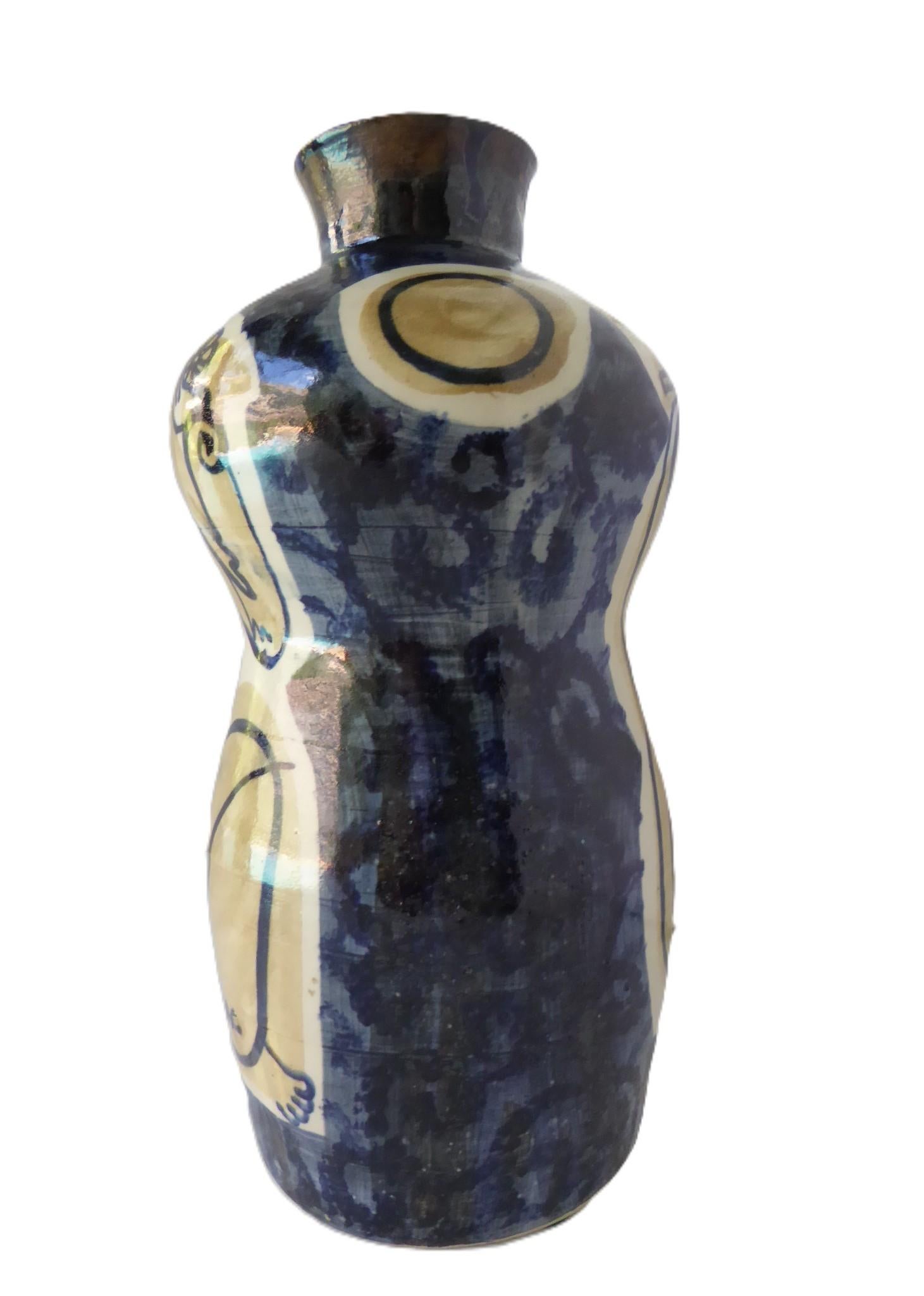 Moderne Vase en poterie en forme de gourde d'inspiration asiatique avec designs de figures féminines années 1990 en vente
