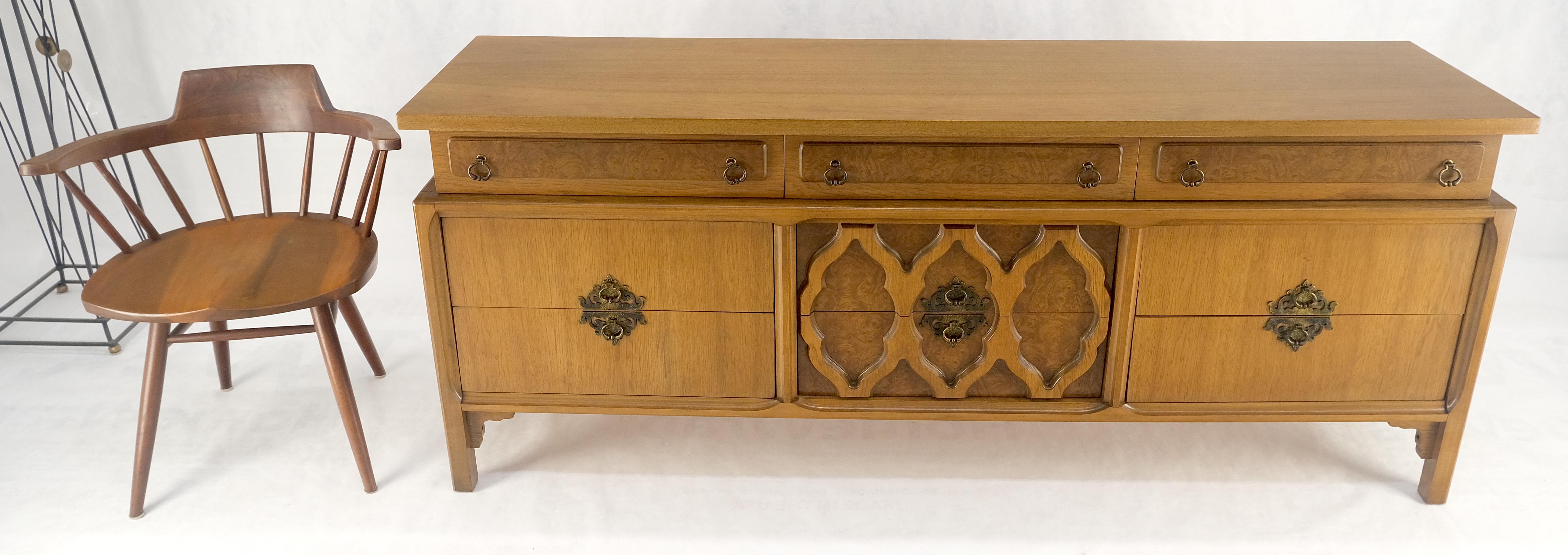 Asian Inspired Light Walnut 9 Schubladen Long Mid Century Dresser Credenza MINT! im Angebot 5