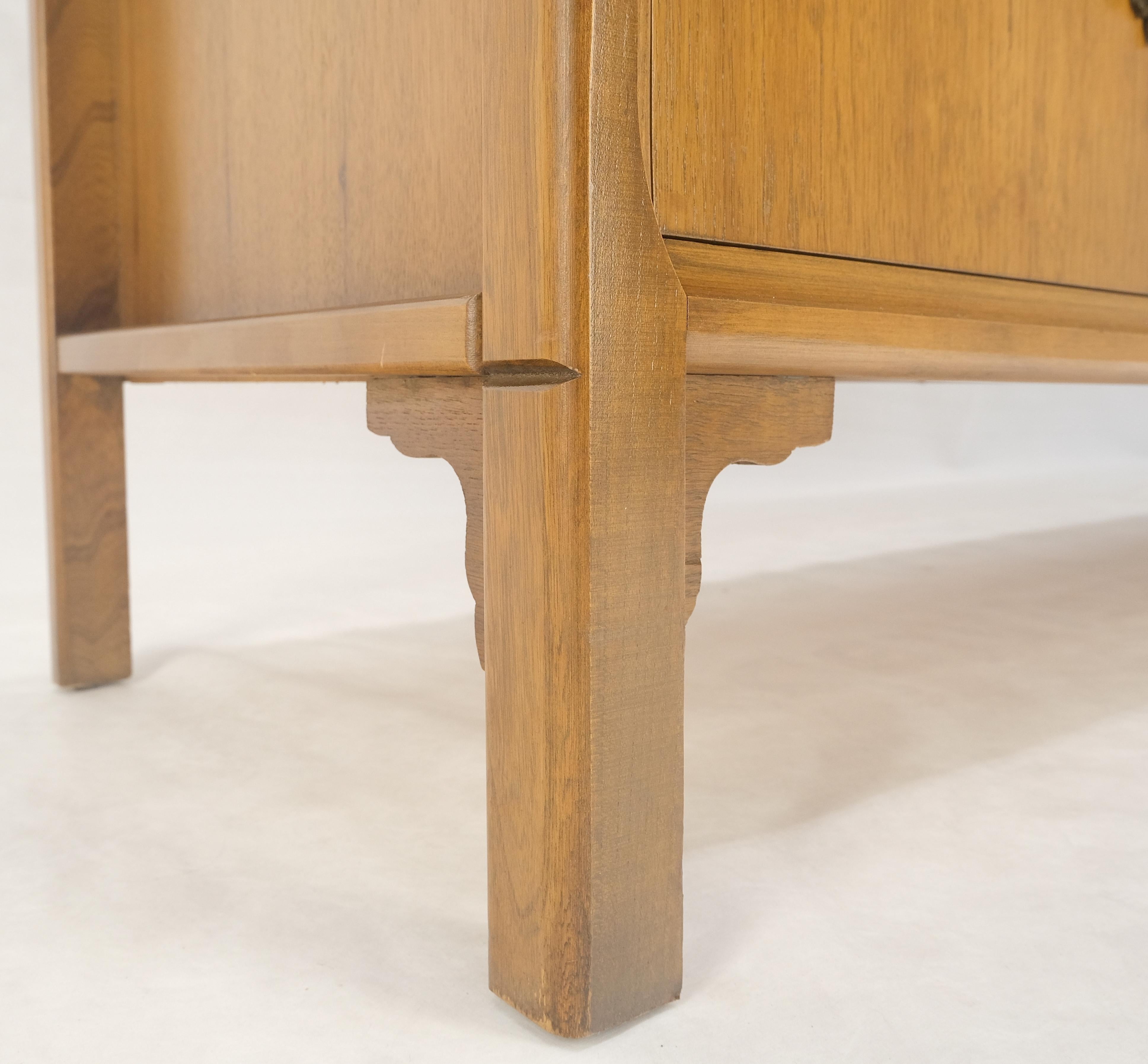 Asian Inspired Light Walnut 9 Schubladen Long Mid Century Dresser Credenza MINT! im Angebot 9