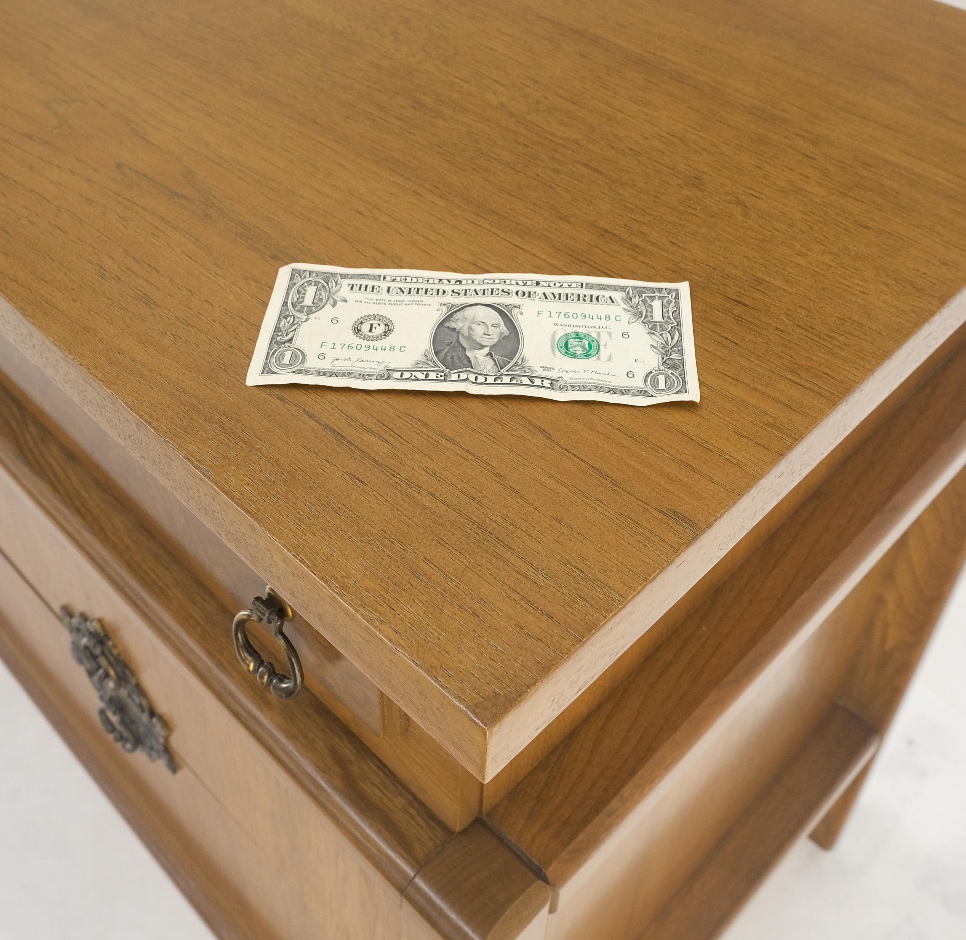 Asian Inspired Light Walnut 9 Schubladen Long Mid Century Dresser Credenza MINT! im Angebot 10